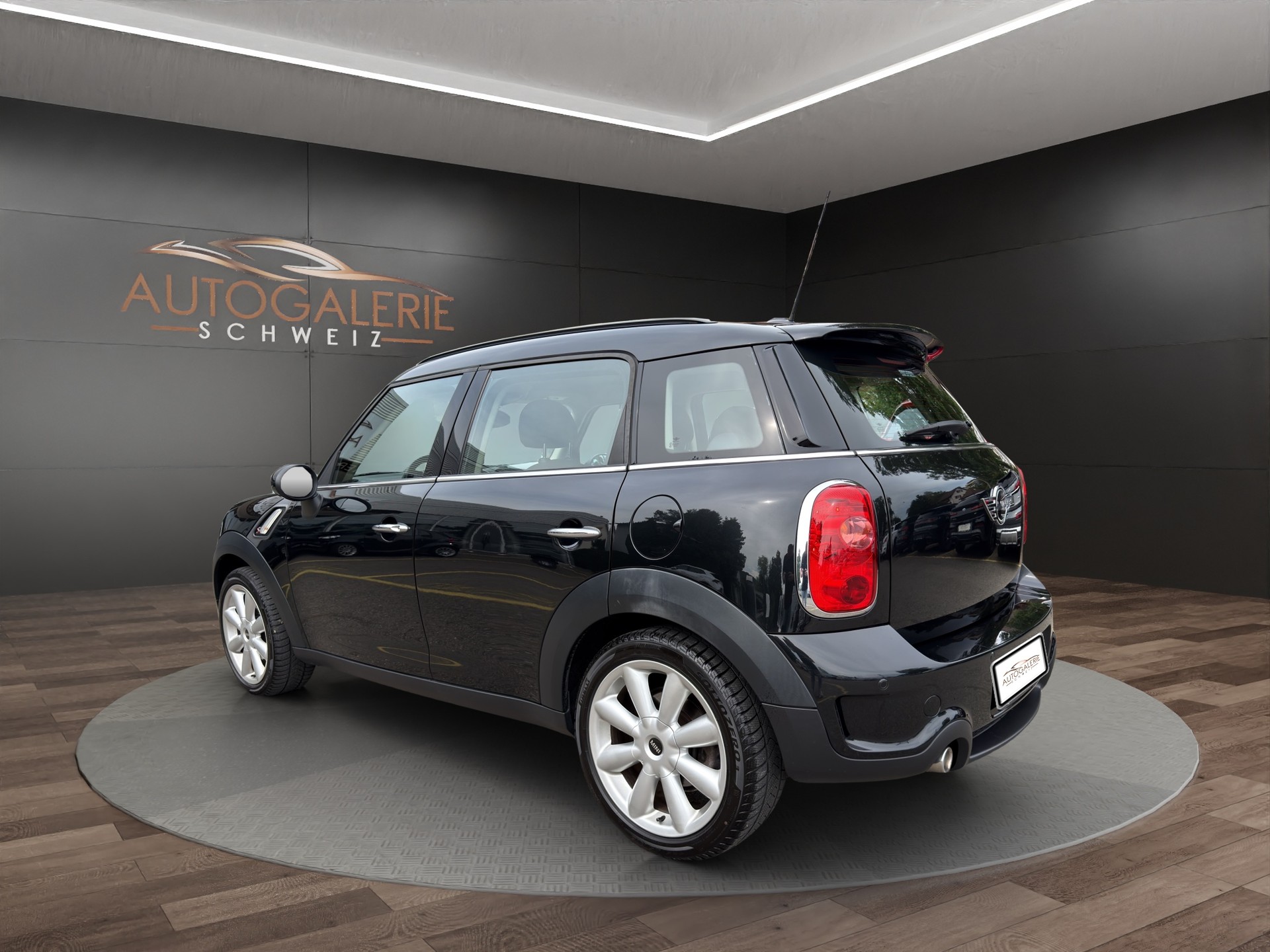 MINI Countryman Cooper SD ALL4 Steptronic Snowhill | CH Fahrzeug | Chili | Wired | Xenon | NAVI | -image-2