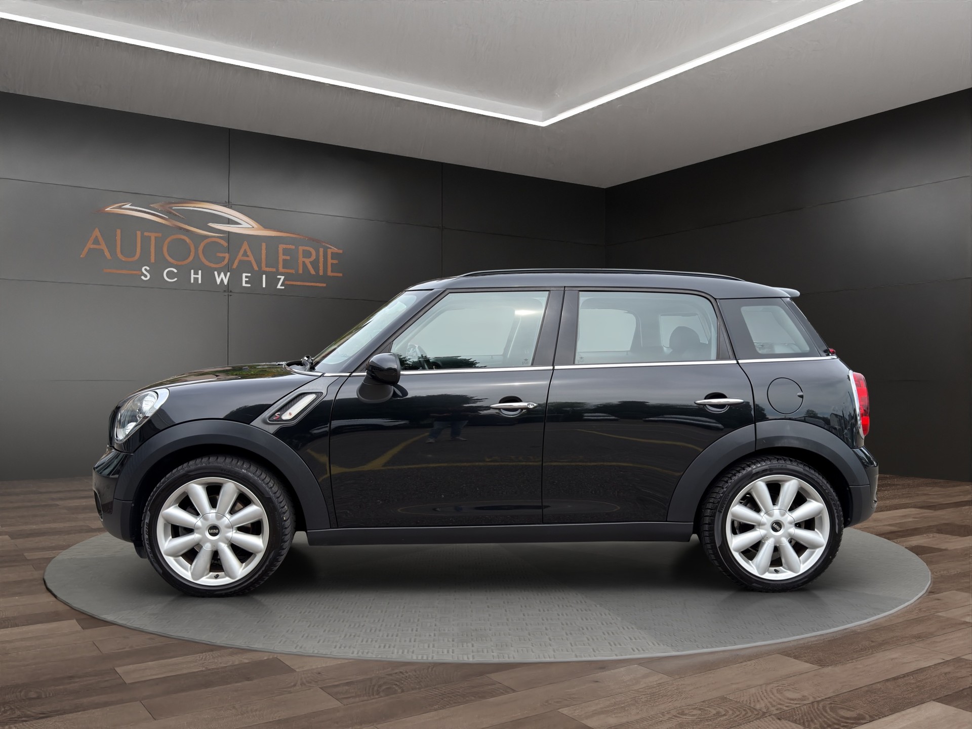 MINI Countryman Cooper SD ALL4 Steptronic Snowhill | CH Fahrzeug | Chili | Wired | Xenon | NAVI | -image-1