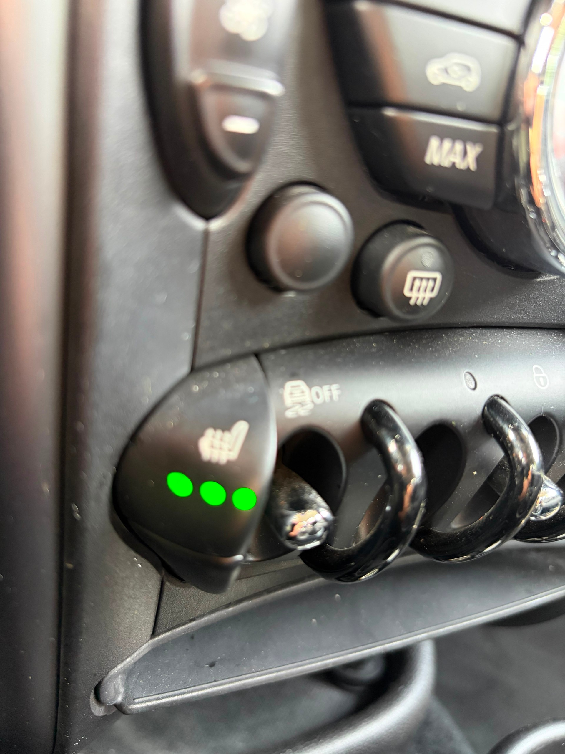 MINI Countryman Cooper SD ALL4 Steptronic Snowhill | CH Fahrzeug | Chili | Wired | Xenon | NAVI | -image-12