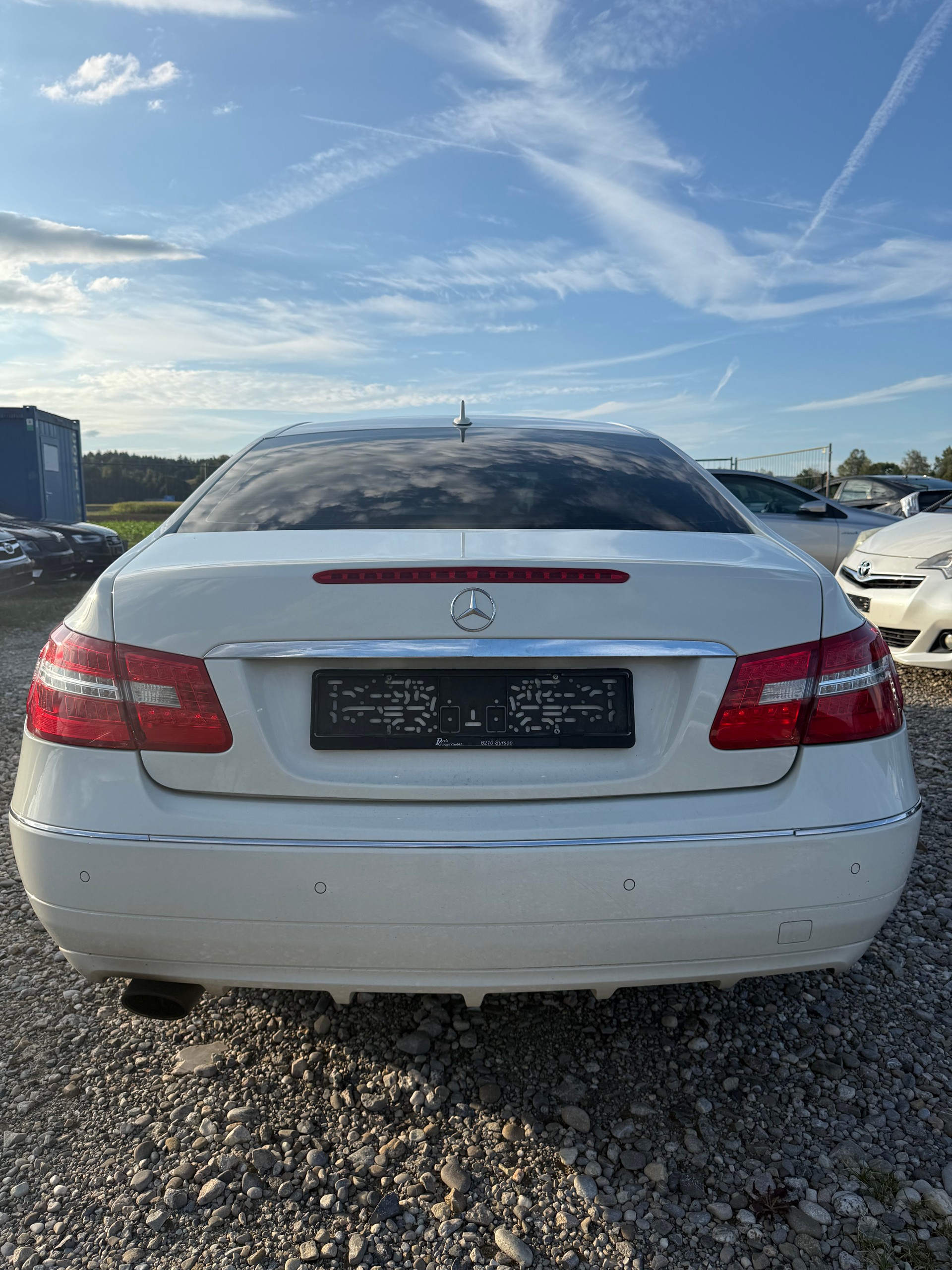 MERCEDES-BENZ E 250 CGI BlueEfficiency 7G-Tronic-image-4