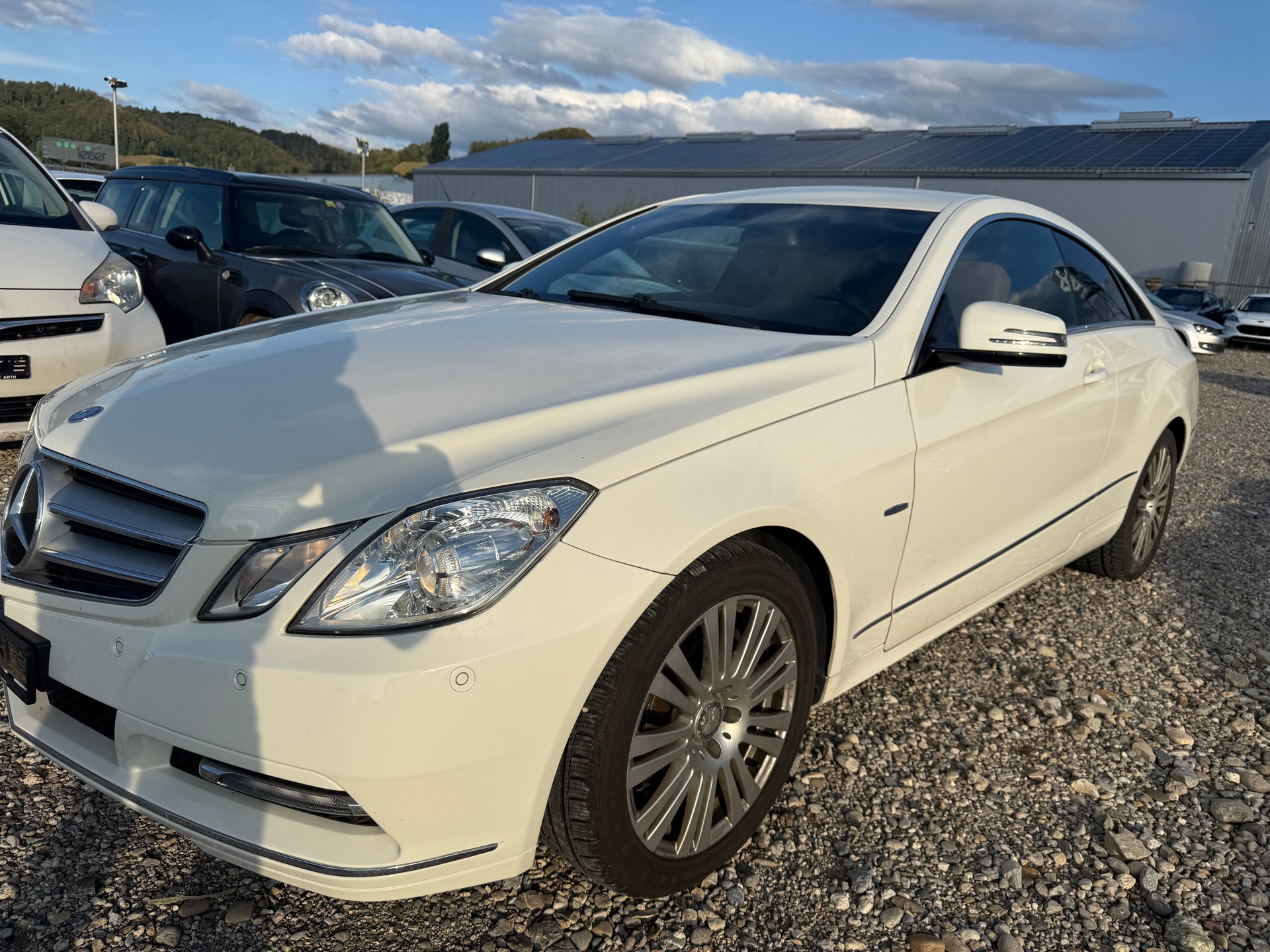 MERCEDES-BENZ E 250 CGI BlueEfficiency 7G-Tronic-image-1