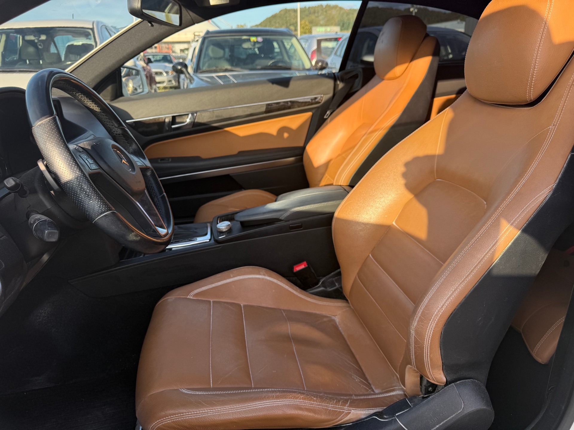 MERCEDES-BENZ E 250 CGI BlueEfficiency 7G-Tronic-image-8