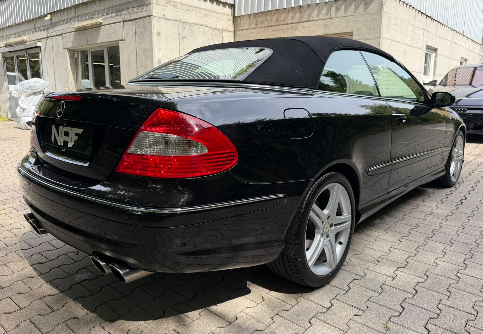MERCEDES-BENZ CLK 350 Avantgarde Grand Edition 7G-Tronic-image-8