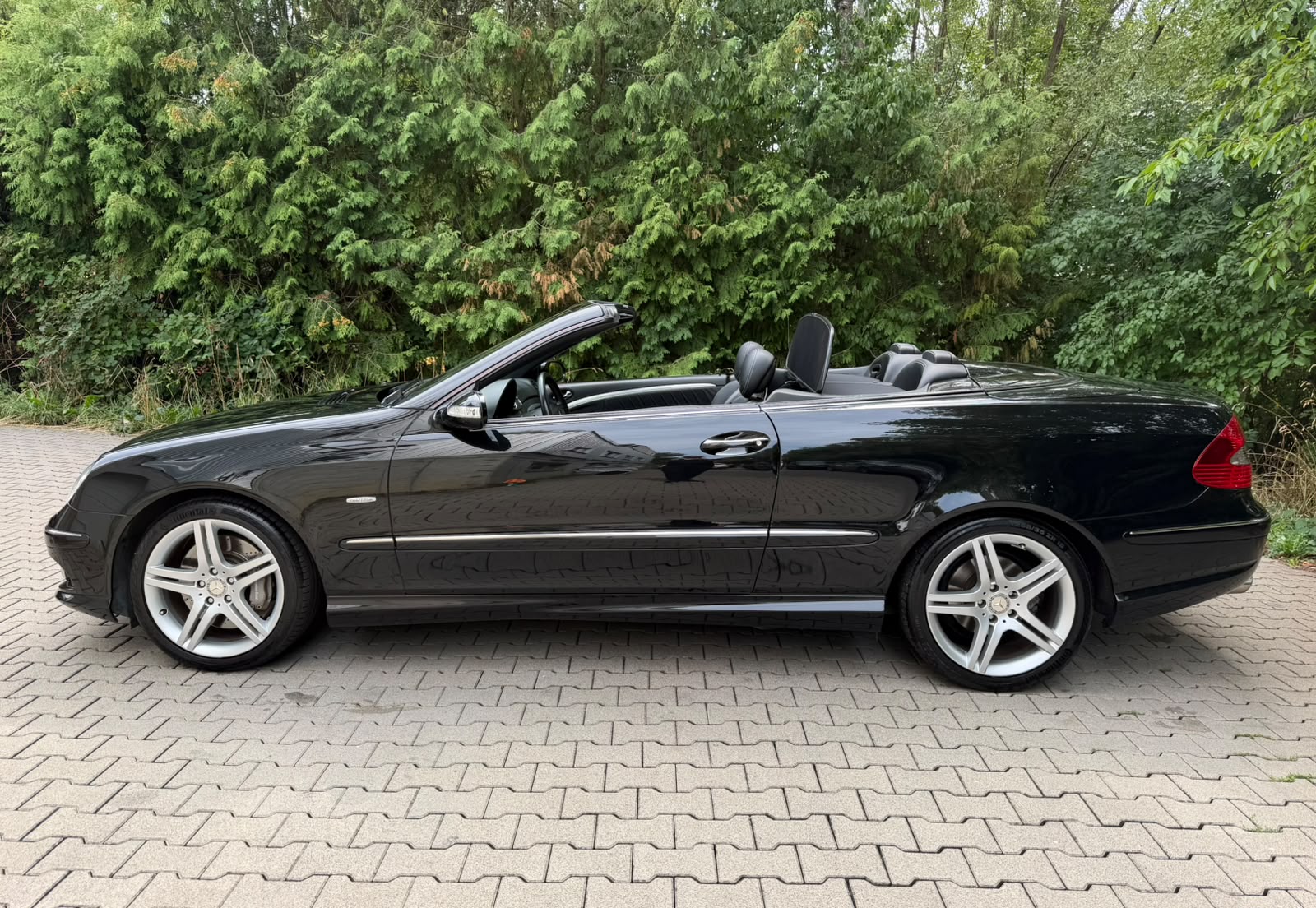 MERCEDES-BENZ CLK 350 Avantgarde Grand Edition 7G-Tronic-image-3