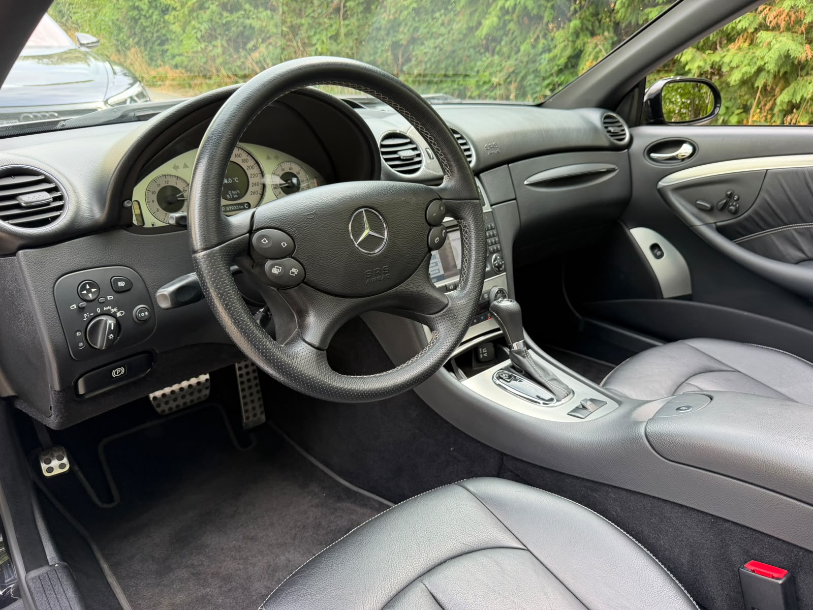 MERCEDES-BENZ CLK 350 Avantgarde Grand Edition 7G-Tronic-image-16