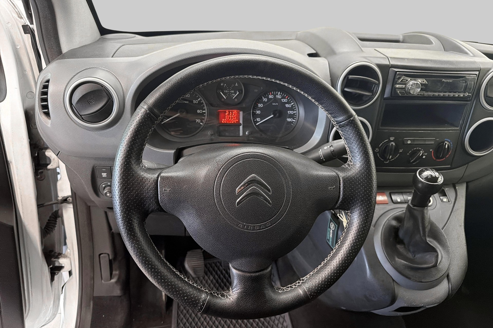 CITROEN Berlingo 1.6 HDi 600-image-9