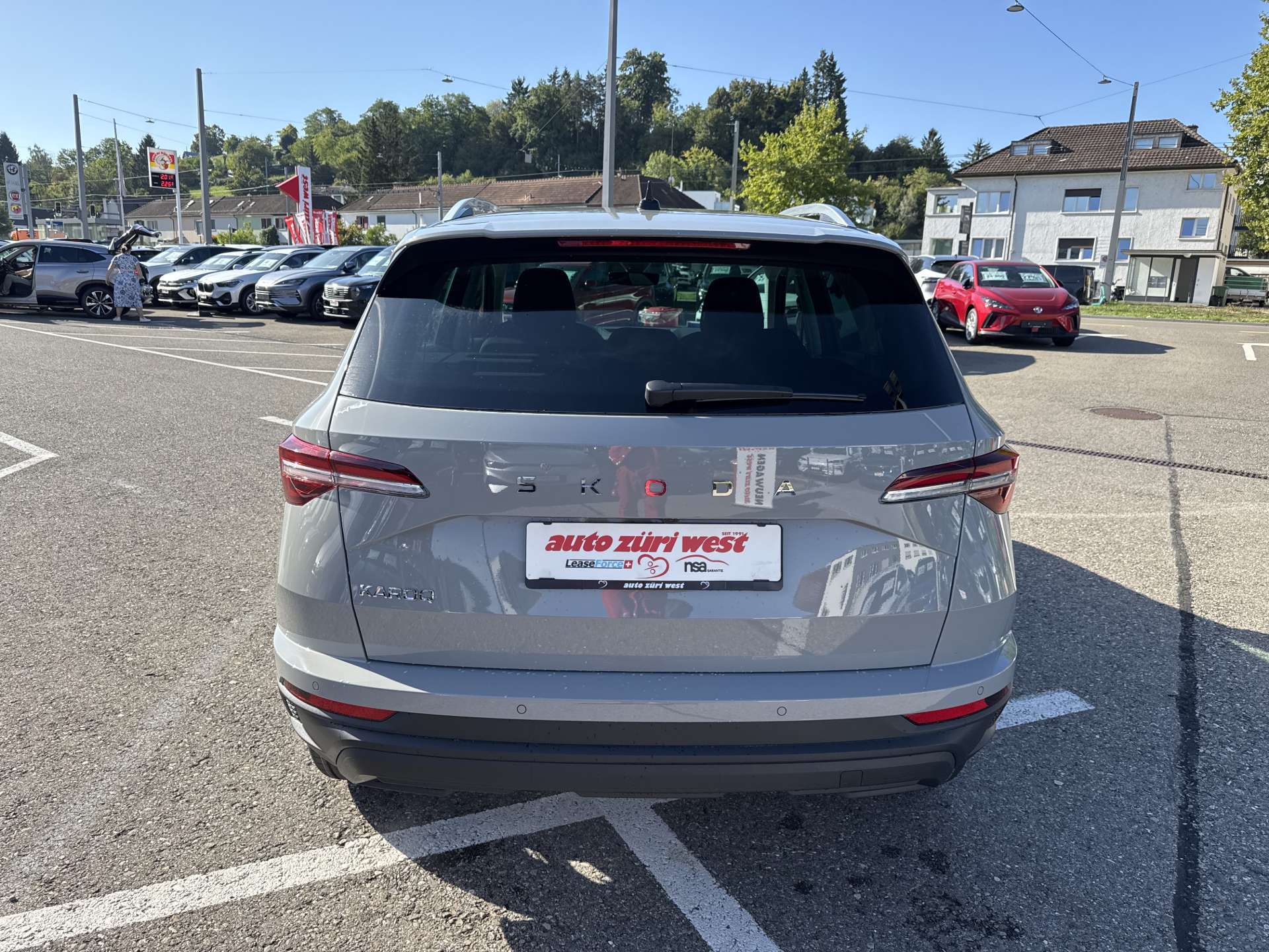 SKODA Karoq 1.5 TSi Selection DSG-Automat-image-13