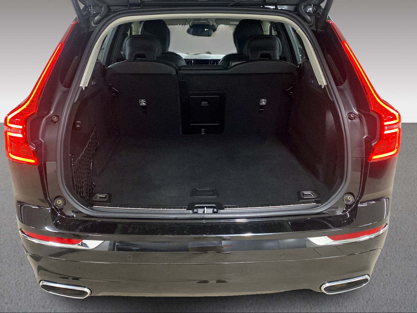 VOLVO XC60 2.0 B5 MH Inscription AWD-image-14
