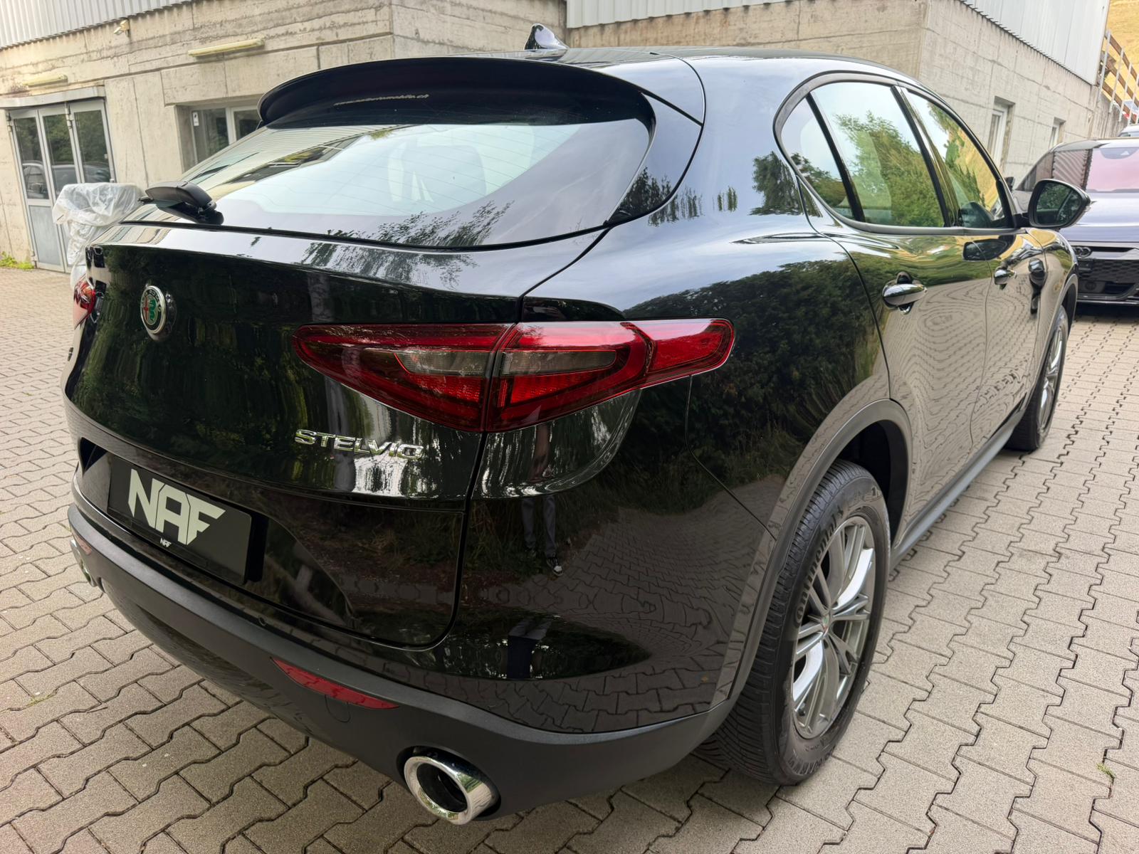 ALFA ROMEO Stelvio 2.2 JTDM Automatic Q4-image-4