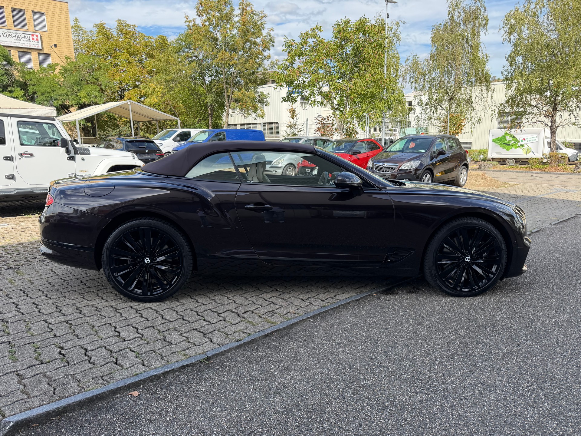 BENTLEY Continental GTC 4.0 V8-image-9