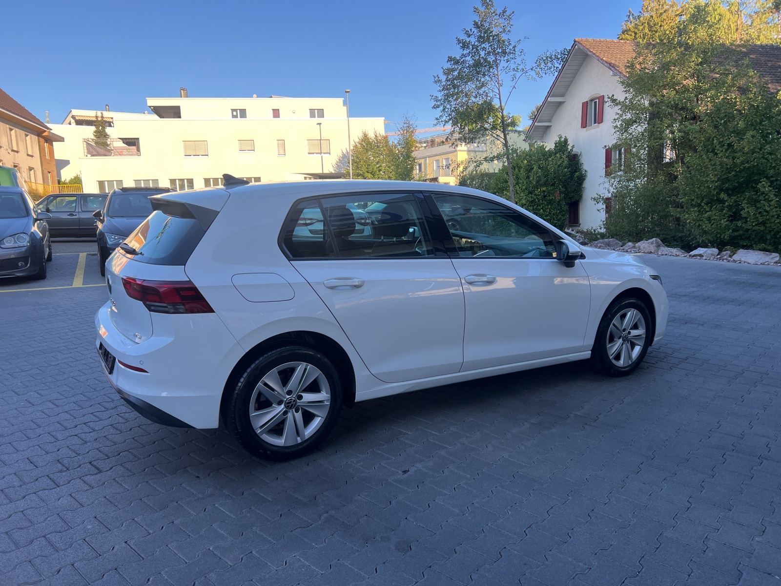VW Golf 1.0 eTSI mHEV ACTLife DSG-showroom-element-3