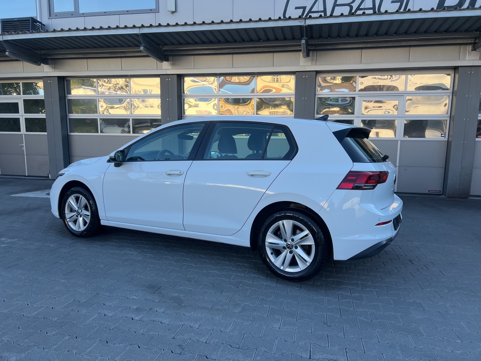 VW Golf 1.0 eTSI mHEV ACTLife DSG-showroom-element-2