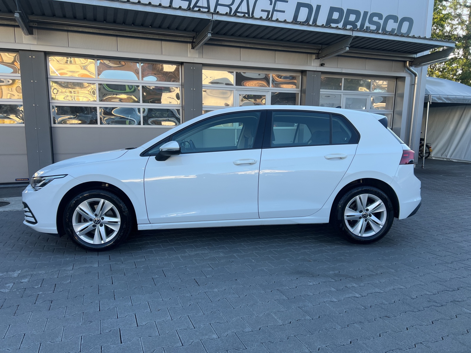 VW Golf 1.0 eTSI mHEV ACTLife DSG-showroom-element-1