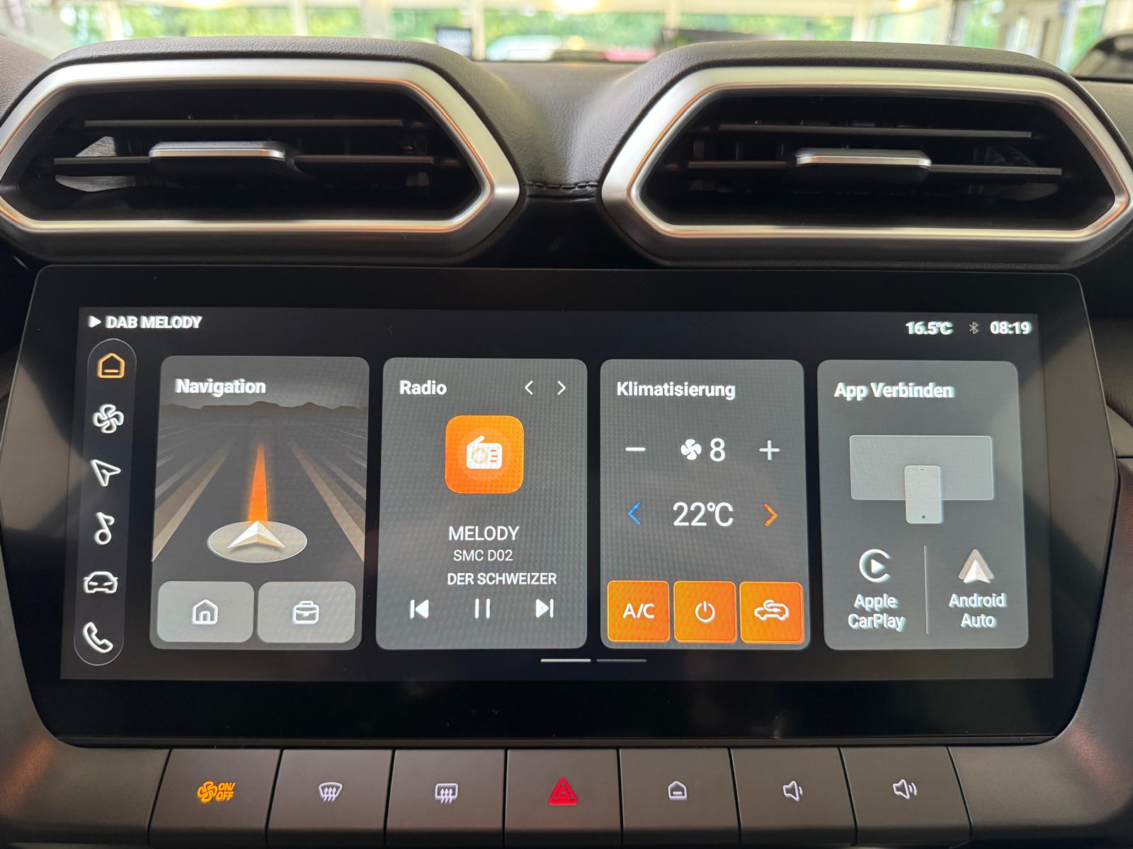 MG ZS 1.5 Hybrid+ Luxury-image-15