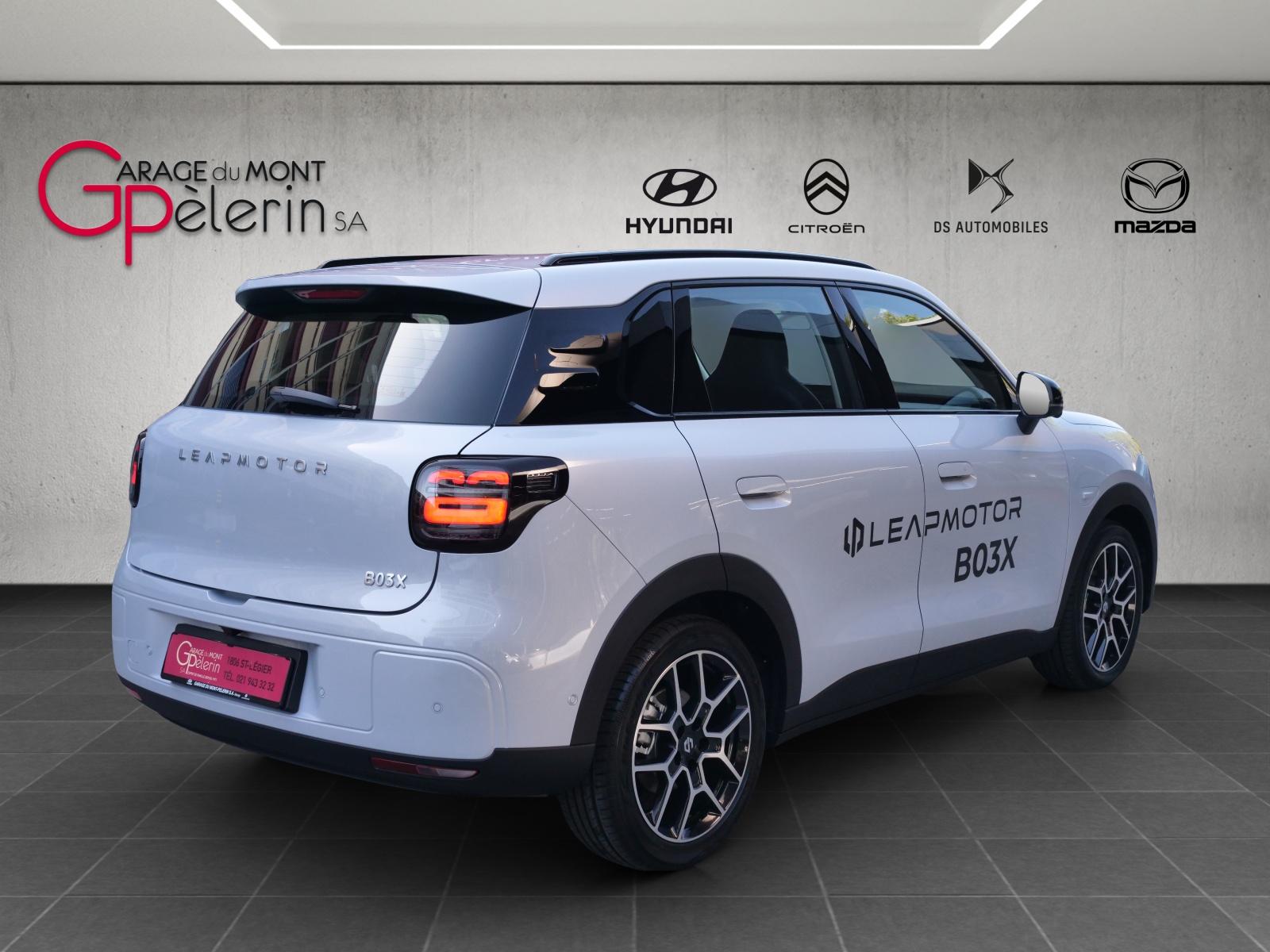 LEAPMOTOR B03X EV-showroom-element-3