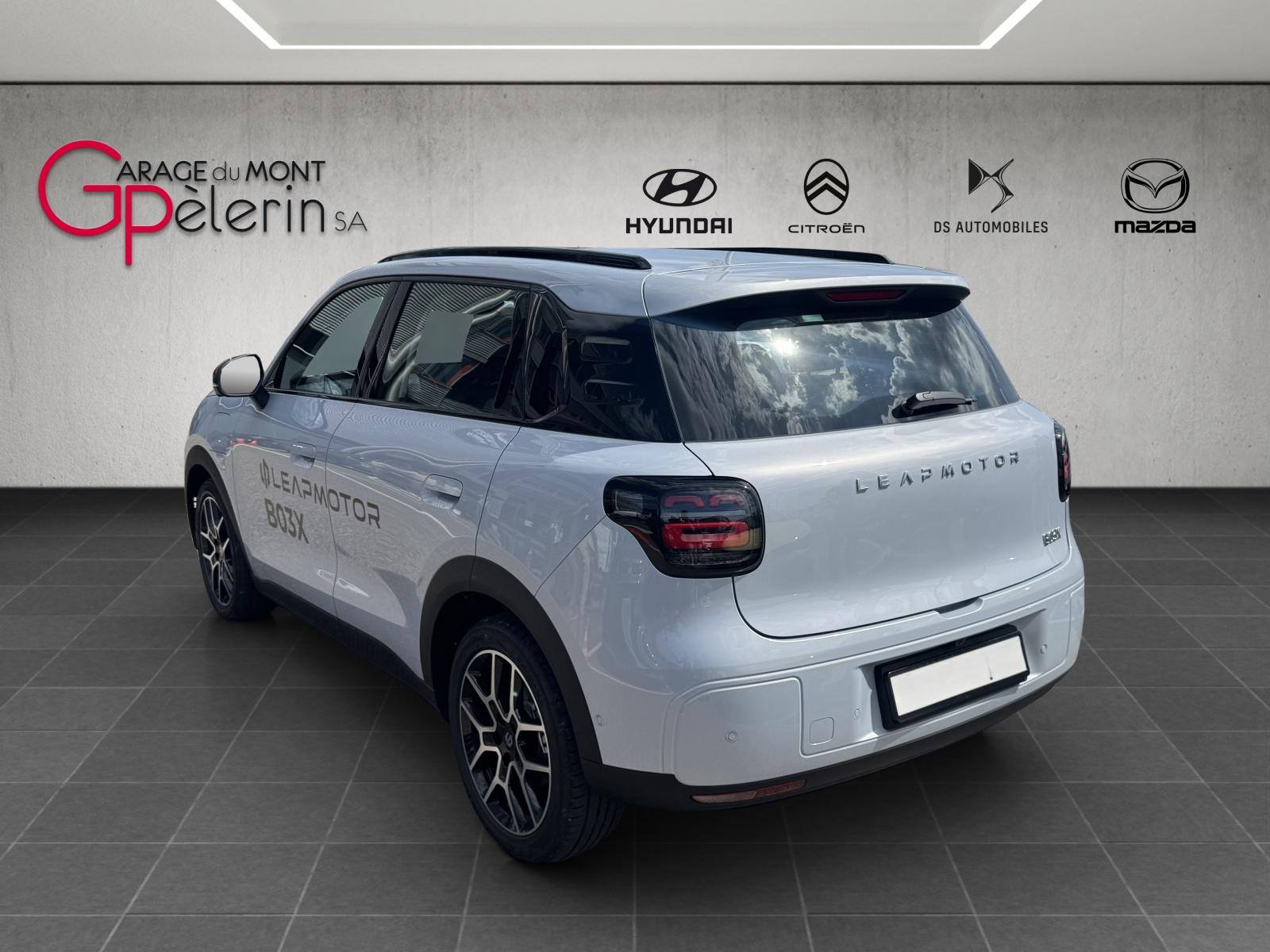 LEAPMOTOR B03X EV-showroom-element-1