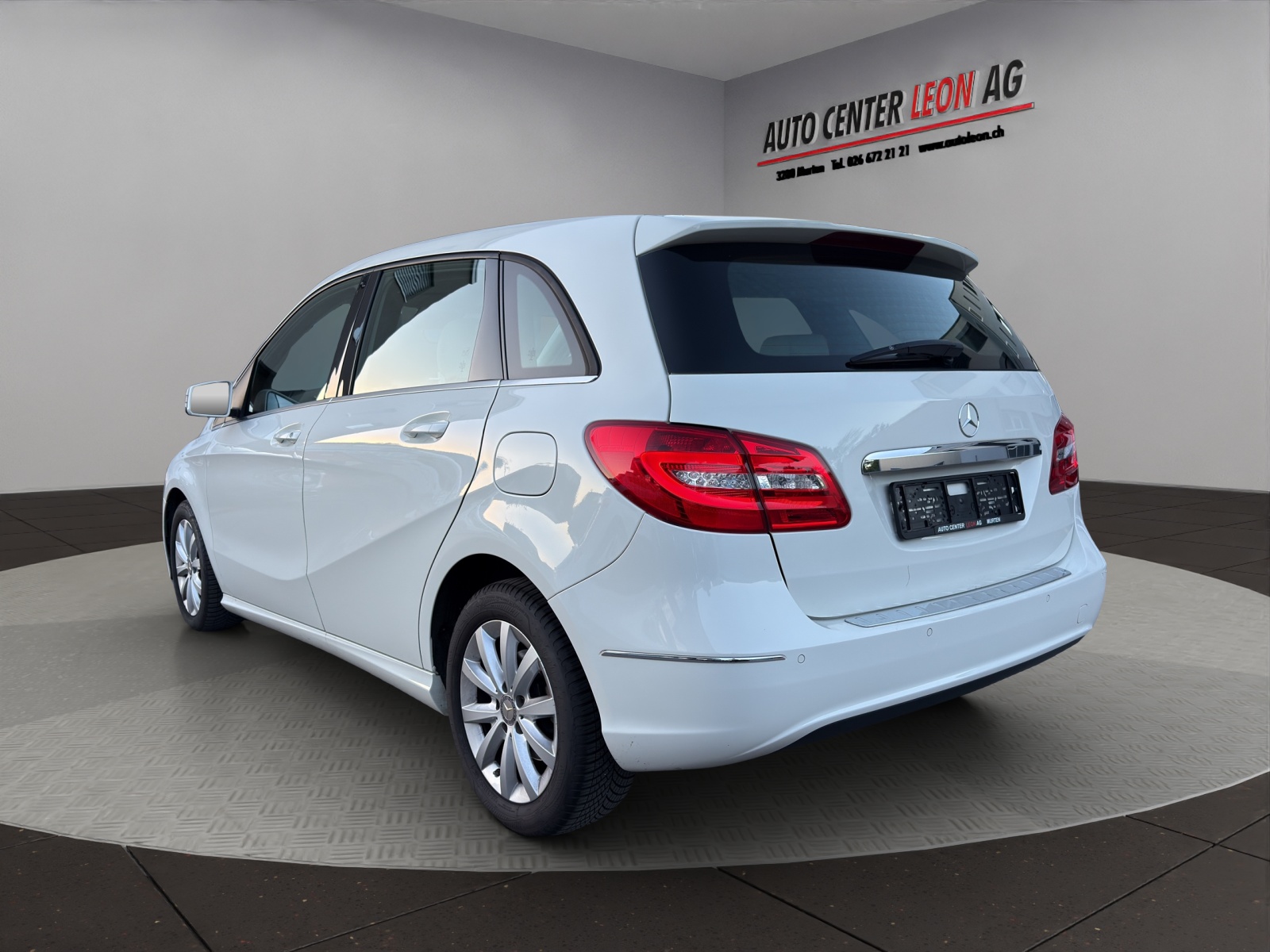 MERCEDES-BENZ B 200 7G-DCT-image-3