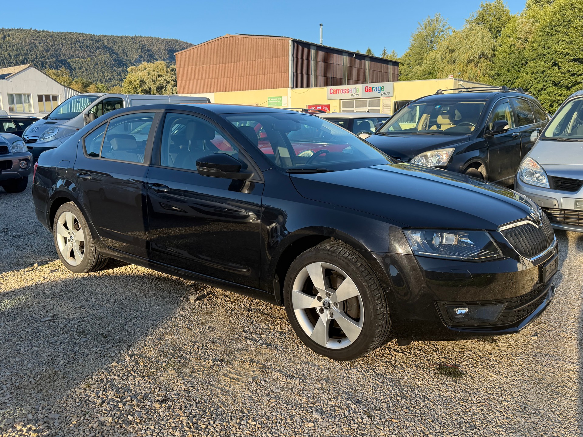 SKODA Octavia 2.0 TDI Ambition-image-5