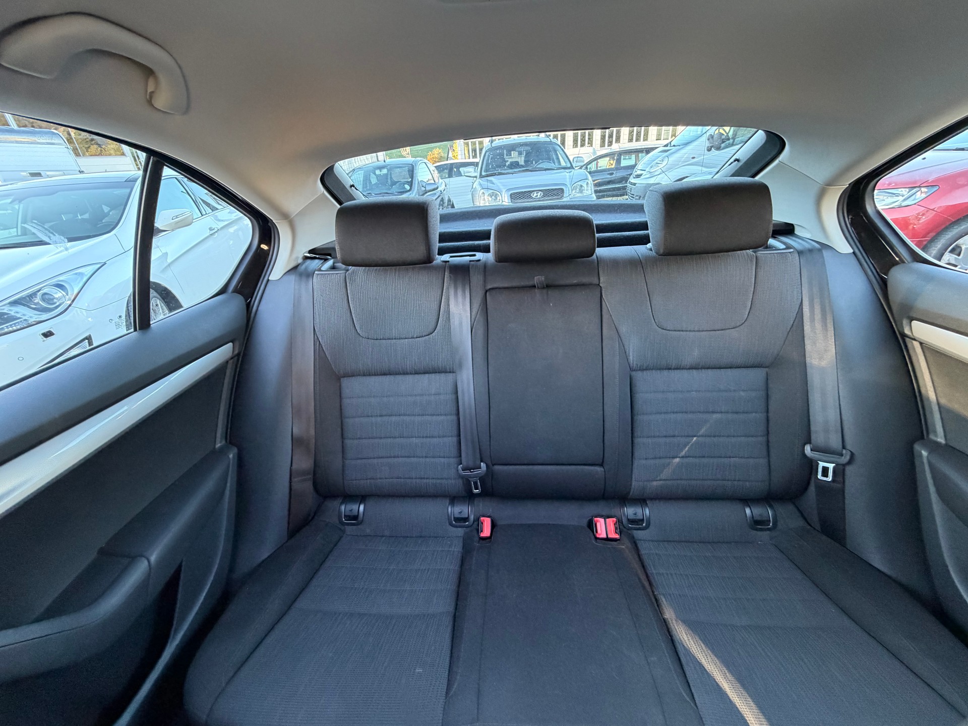 SKODA Octavia 2.0 TDI Ambition-image-11