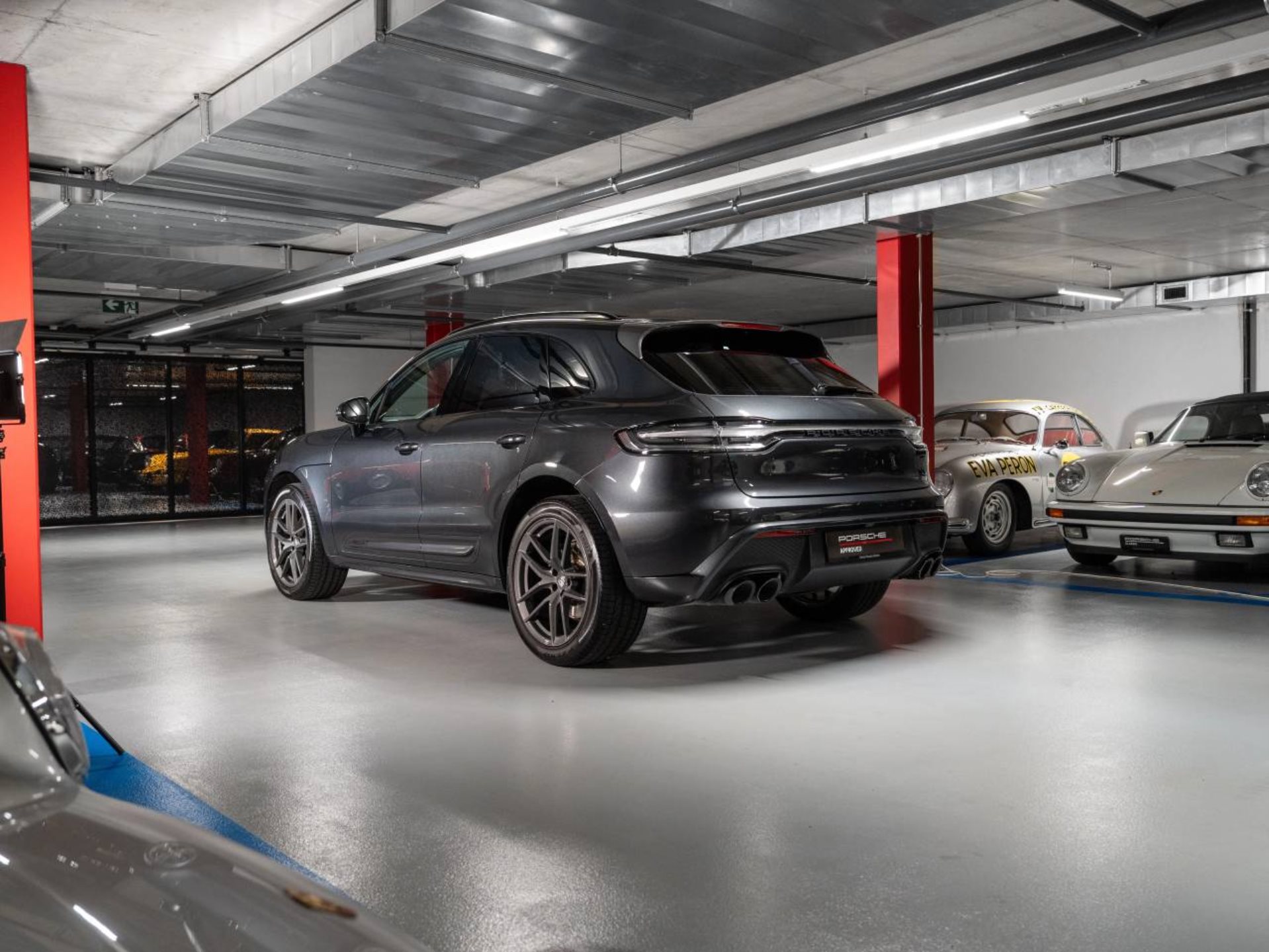 PORSCHE Macan T-image-4