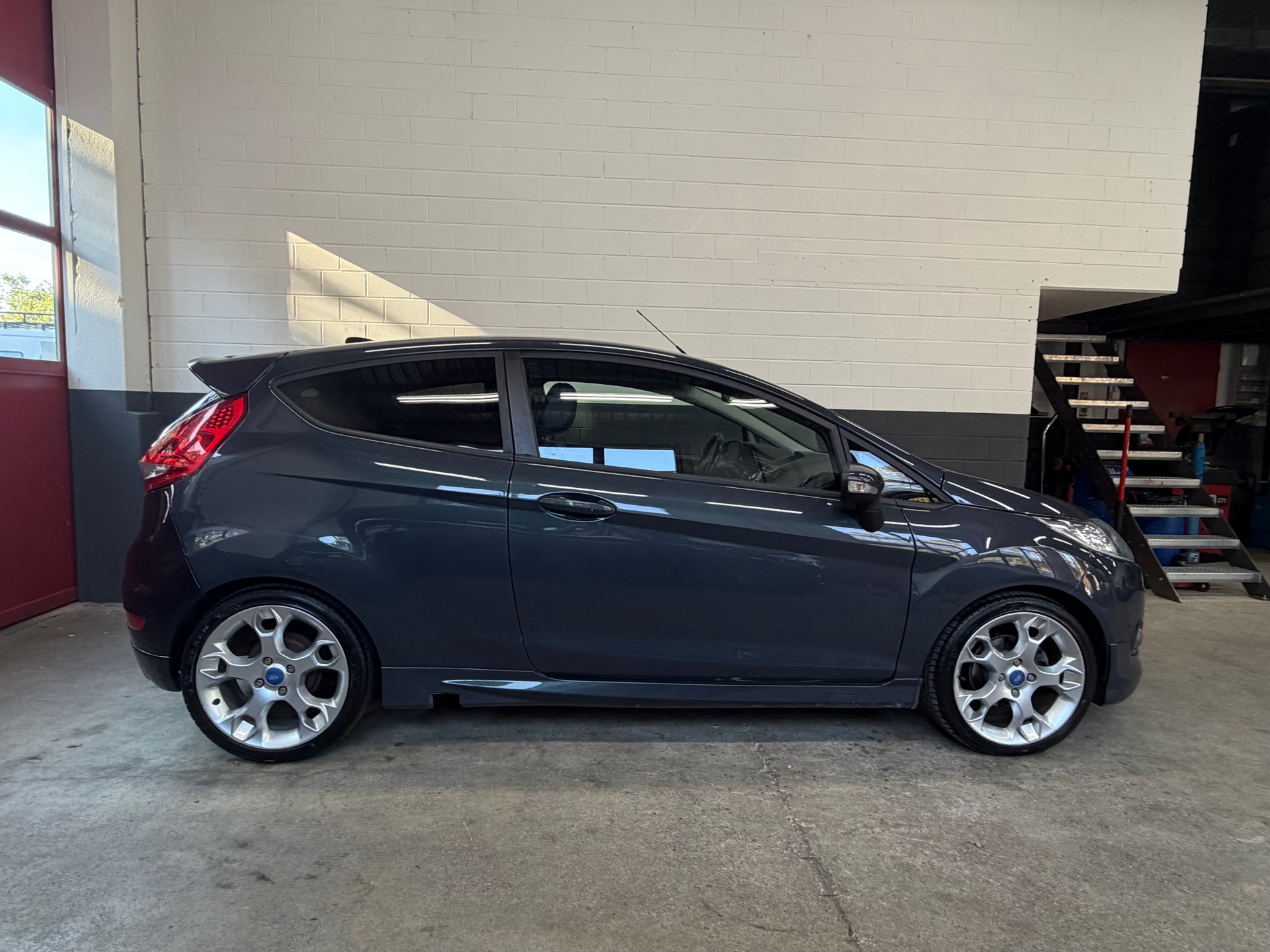 FORD Fiesta 1.6 16V Magnet //NEU AB MFK!-image-4