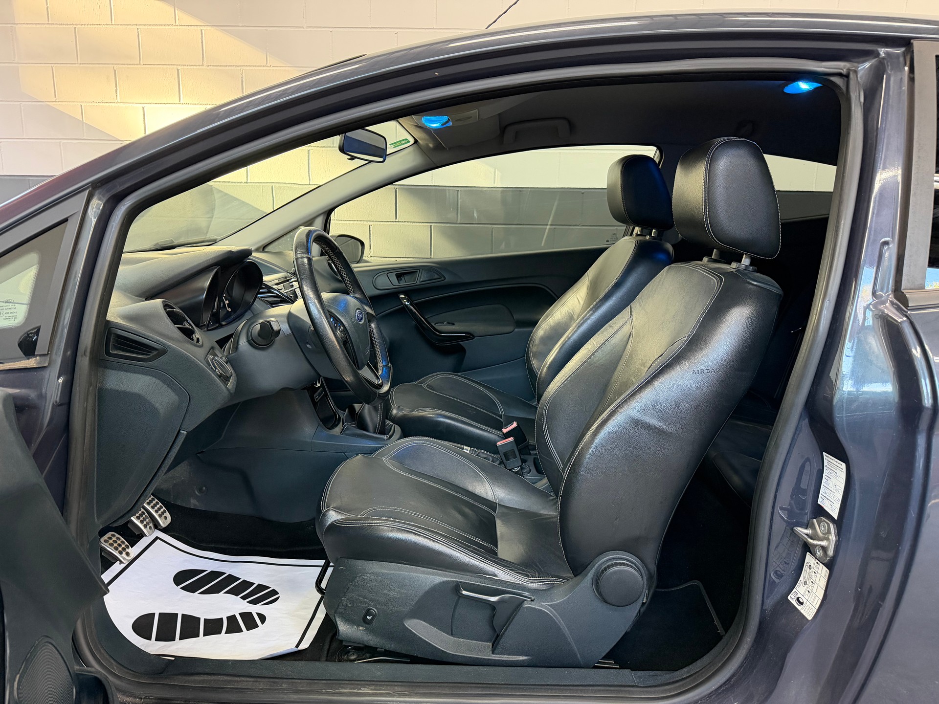 FORD Fiesta 1.6 16V Magnet //NEU AB MFK!-image-8