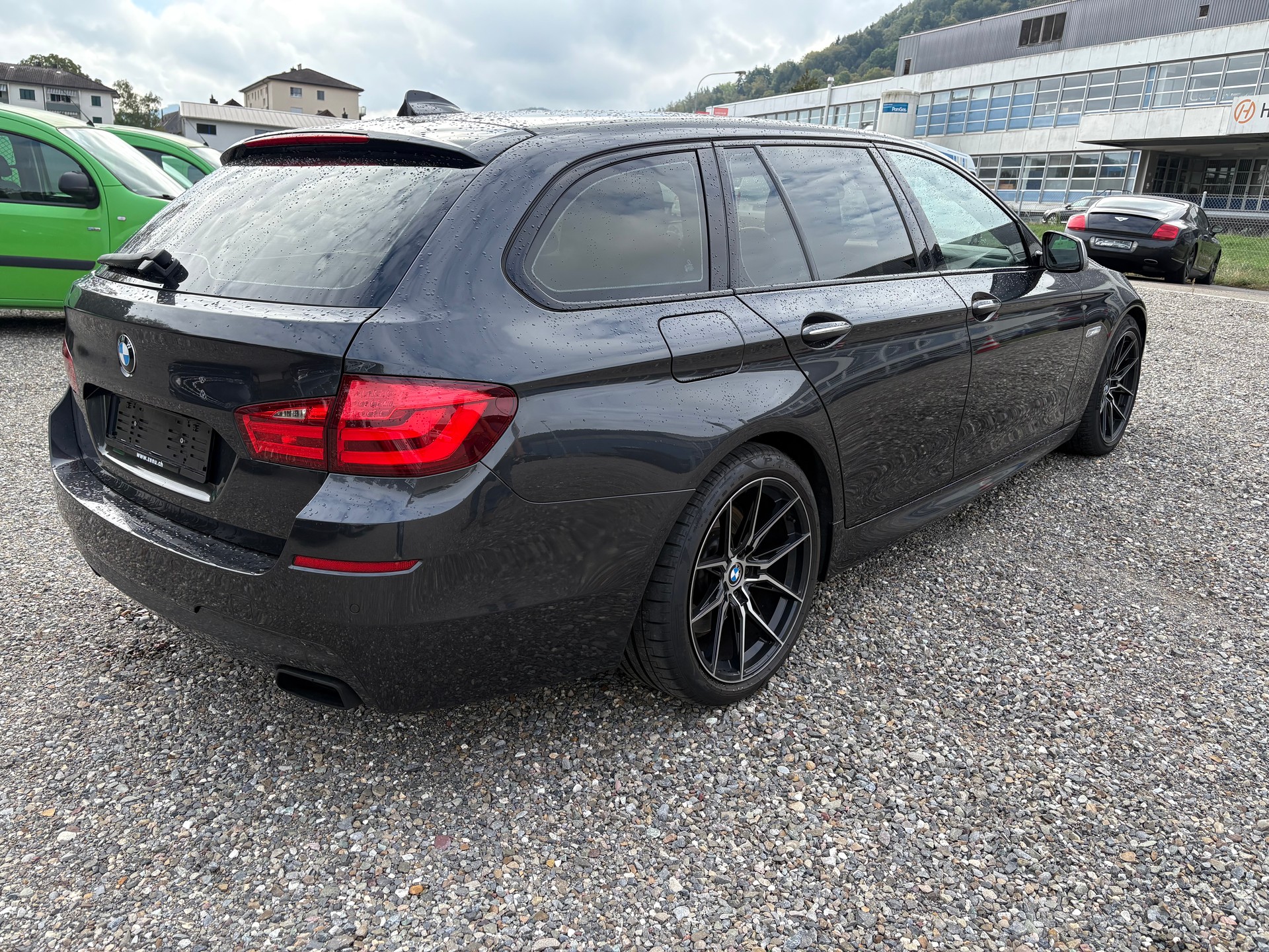 BMW M550d xDrive Touring Steptronic-image-3