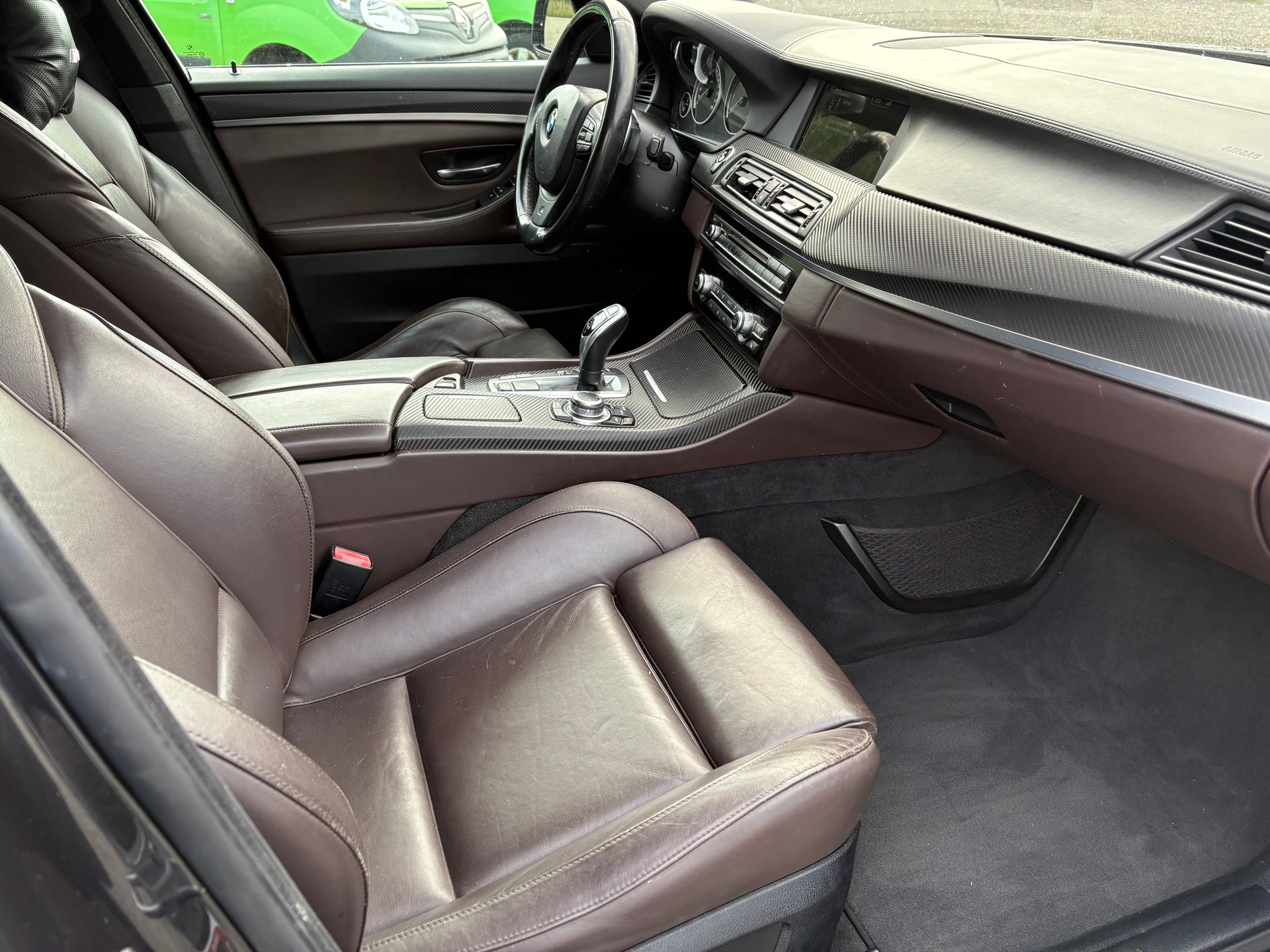 BMW M550d xDrive Touring Steptronic-image-9