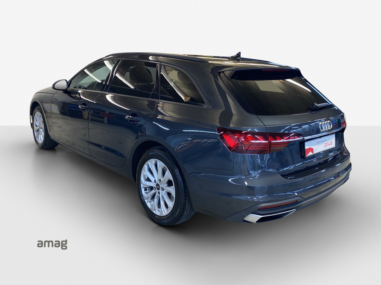 AUDI A4 Avant 35 TDI S-tronic-image-2