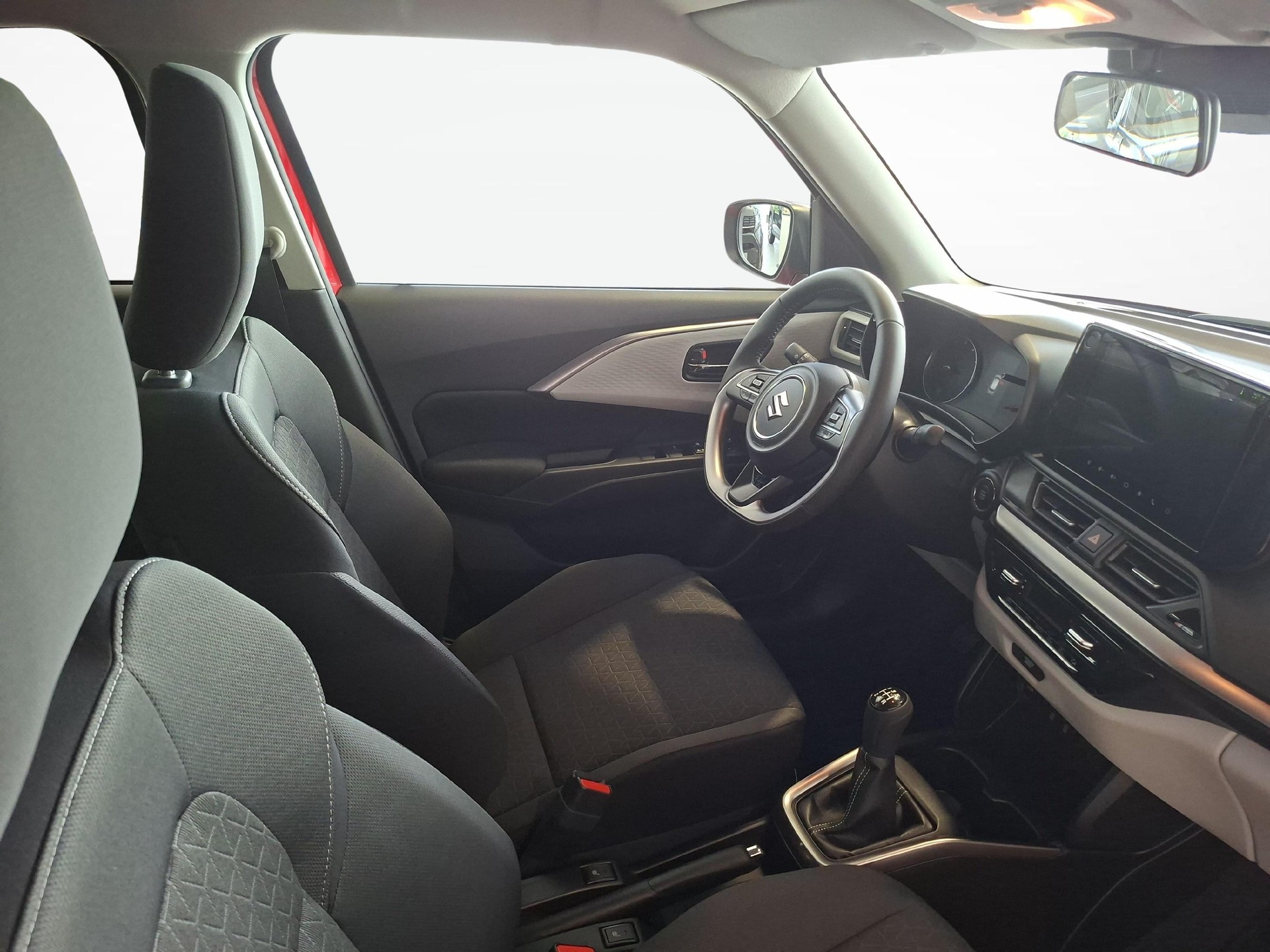 SUZUKI Swift 1.2 Sakura Top Hybrid 4x4 / 1.99% Leasing mit Protect Versicherung-image-9