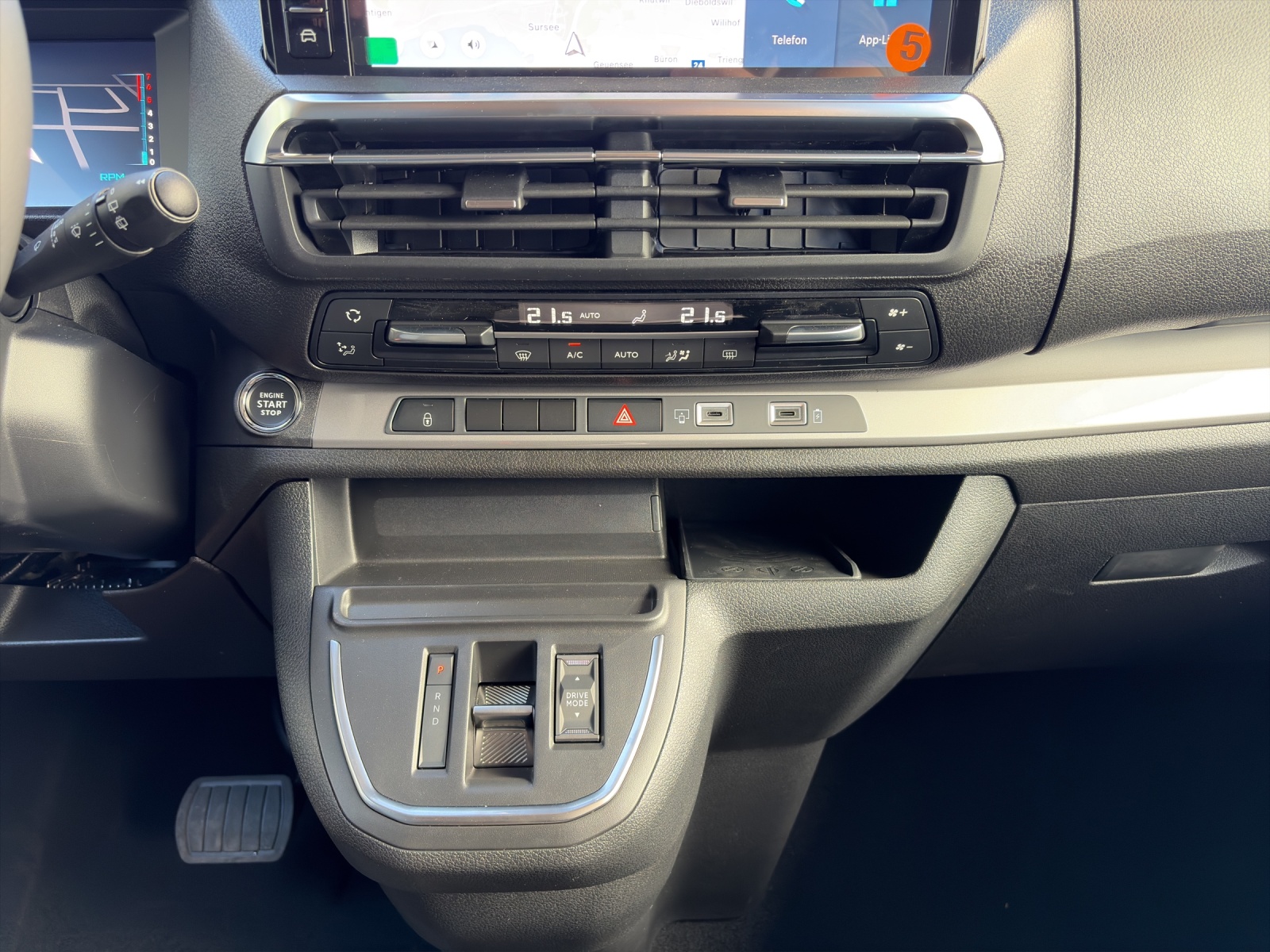 CITROEN Holidays 2.2 BlueHDi 180PS EAT8 PackMax-image-9