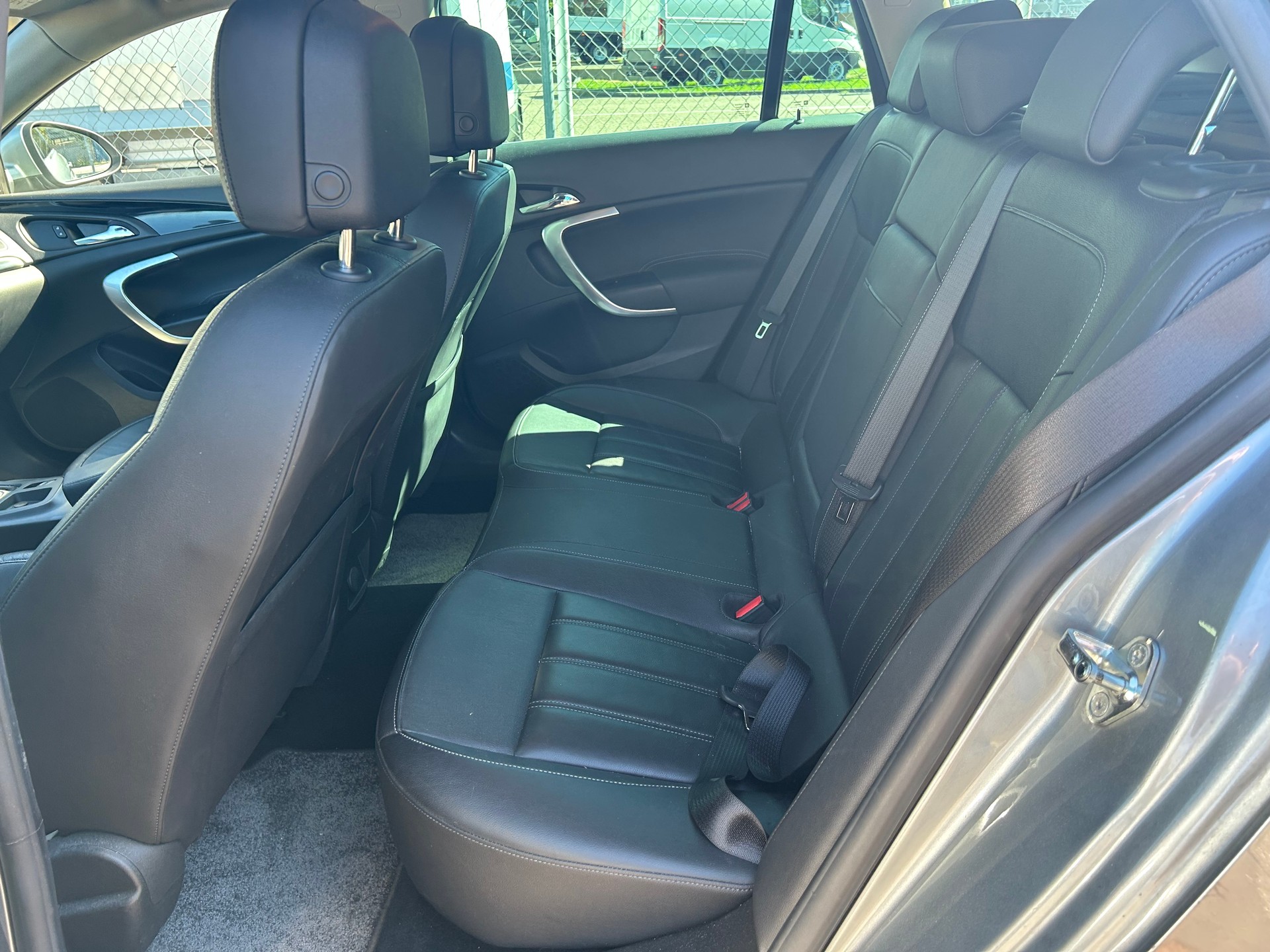 OPEL Insignia Country Tourer 2.0 CDTI 4WD Automatic-image-8