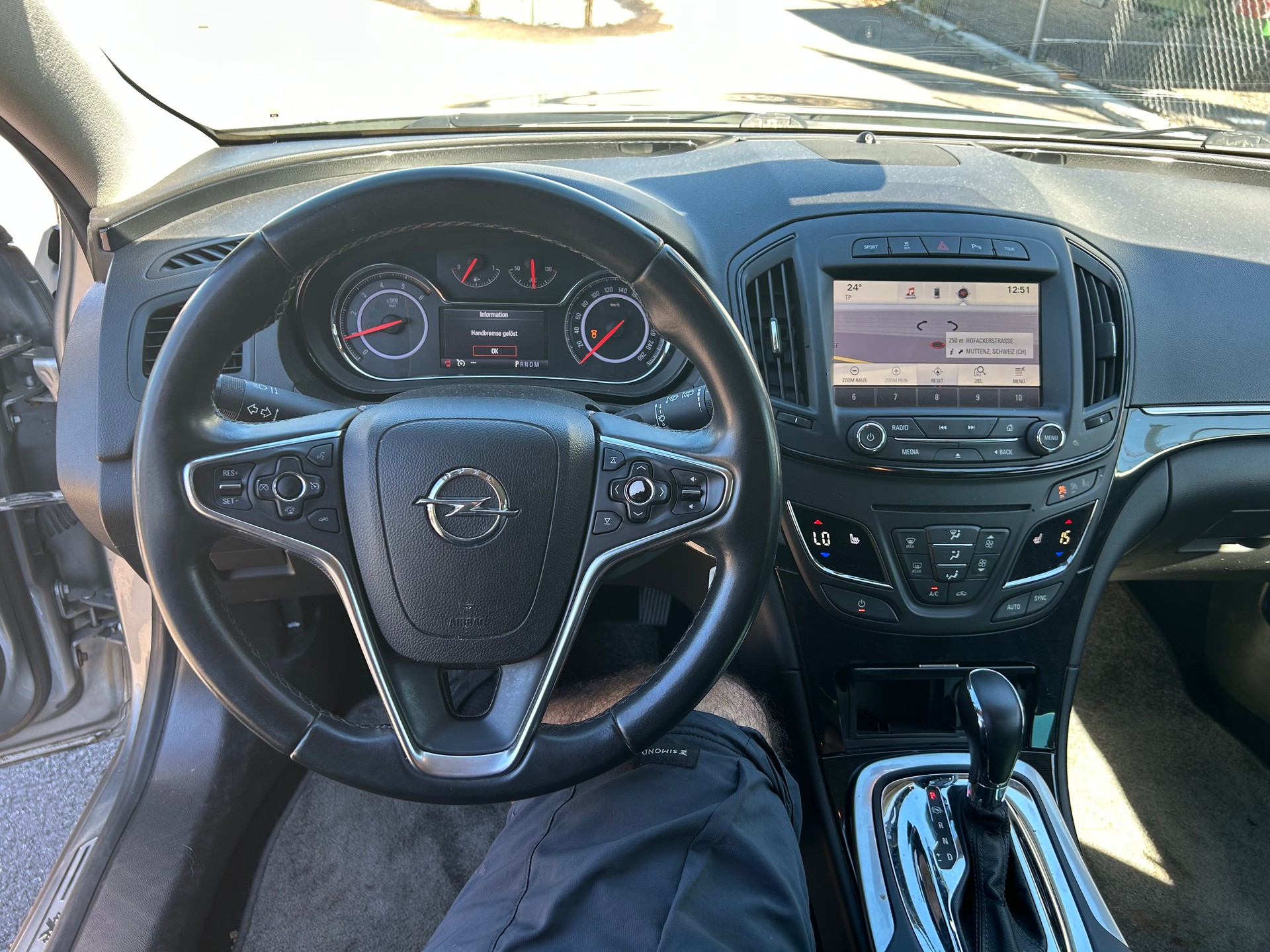 OPEL Insignia Country Tourer 2.0 CDTI 4WD Automatic-image-10