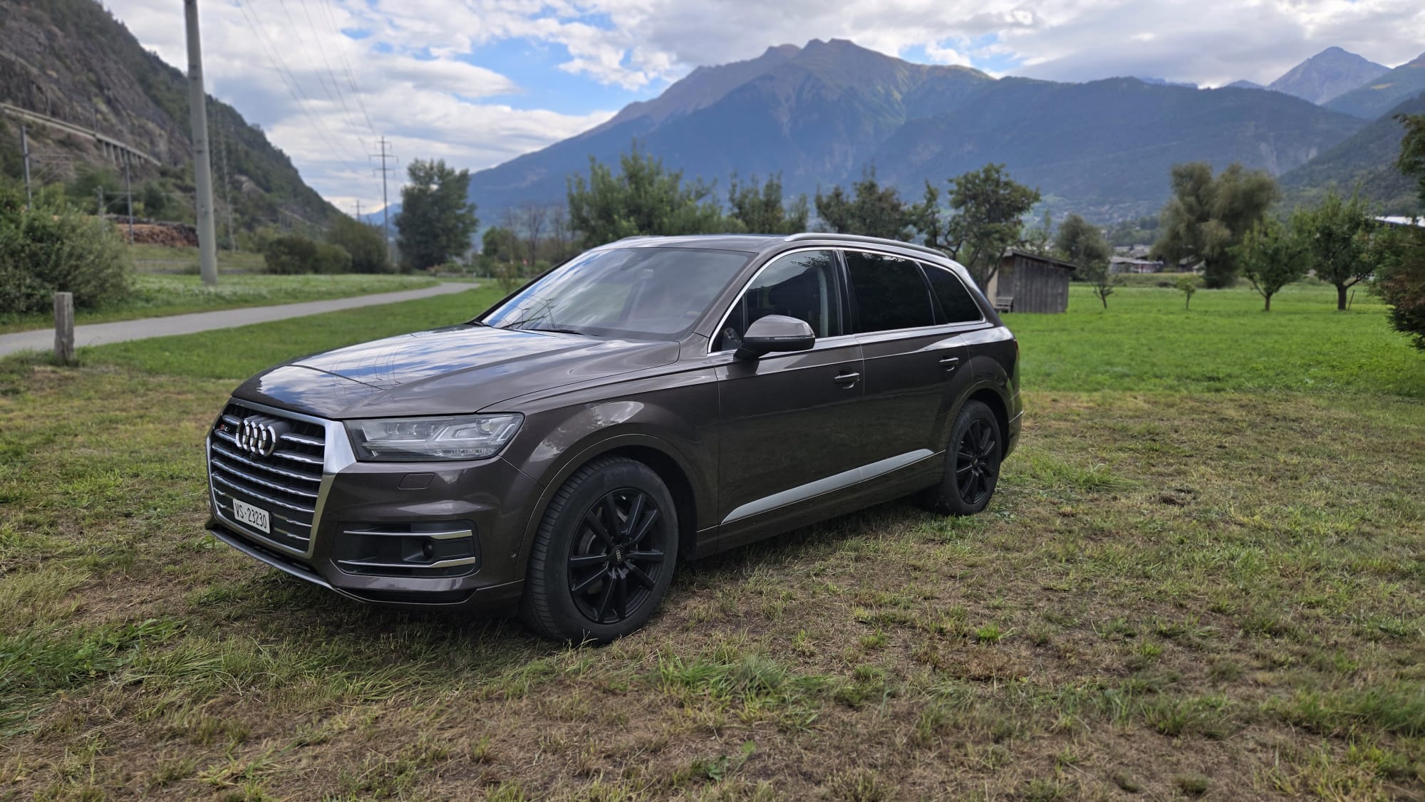 Car photo