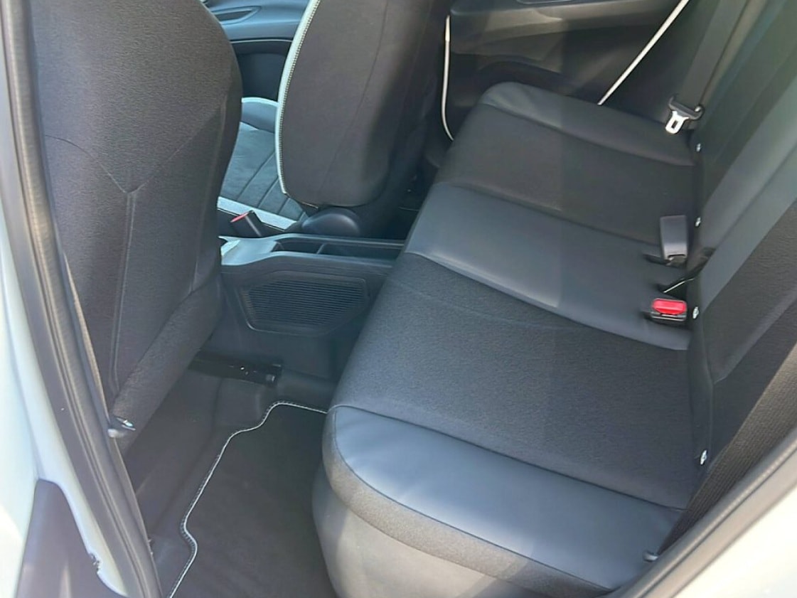 TOYOTA Aygo X 1.5 GR Sport e-CVT-image-9