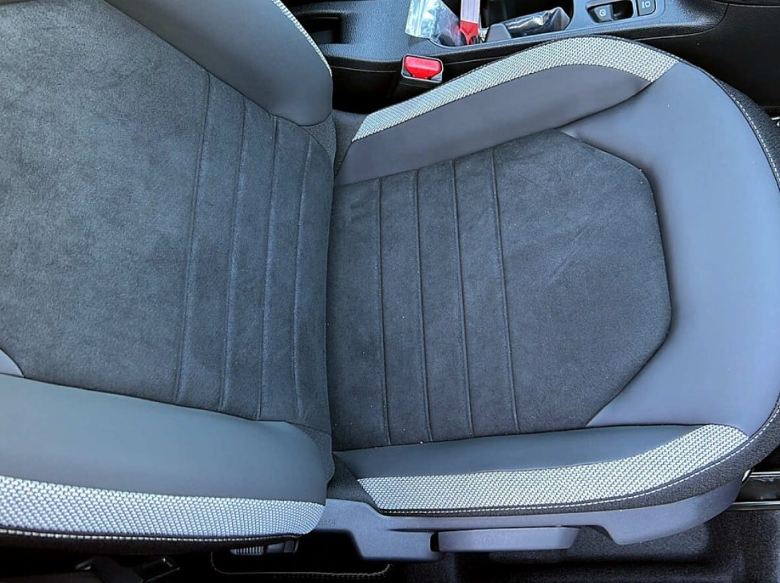 TOYOTA Aygo X 1.5 GR Sport e-CVT-image-10