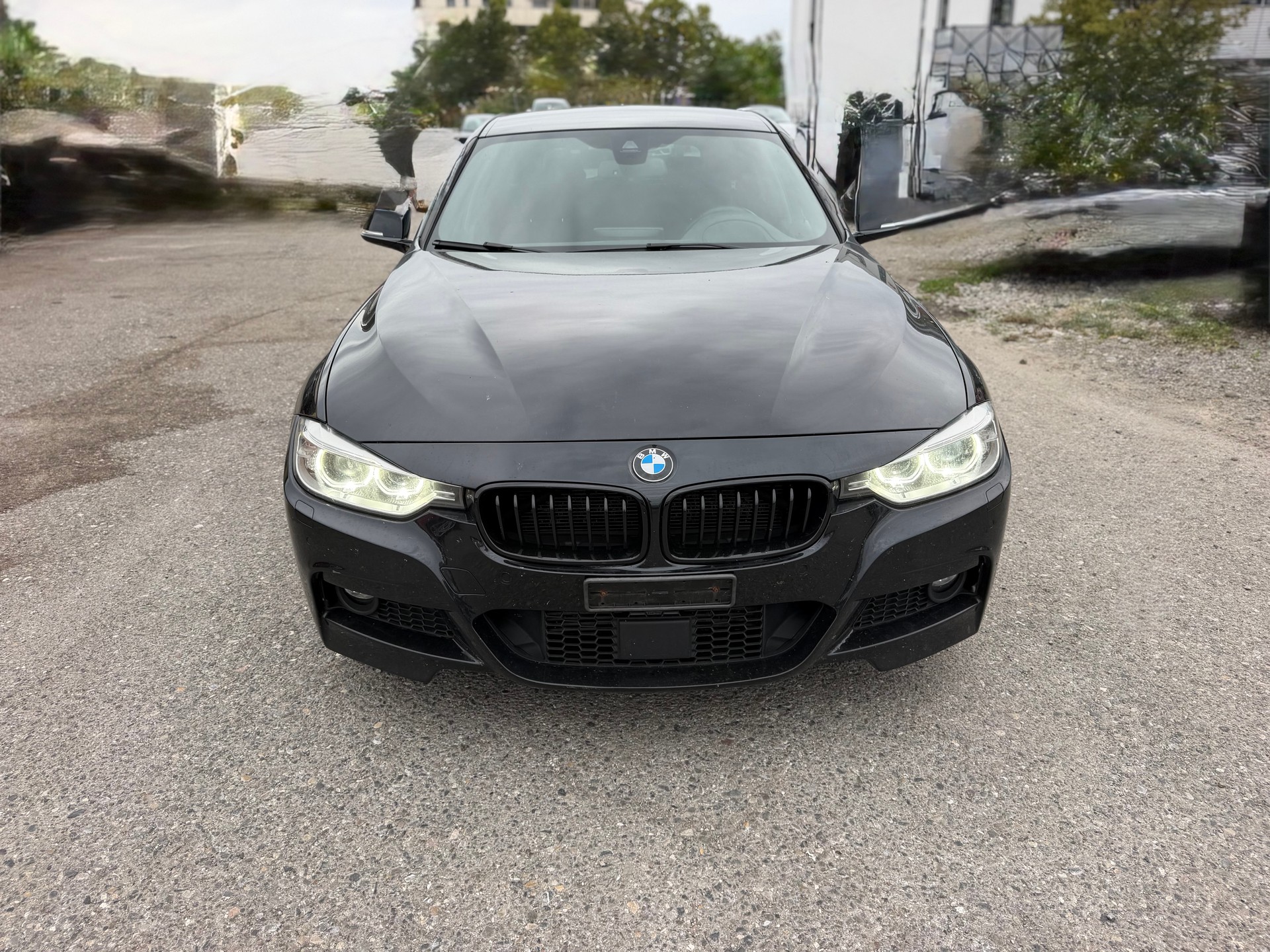 BMW 330d xDrive Touring Steptronic-image-1