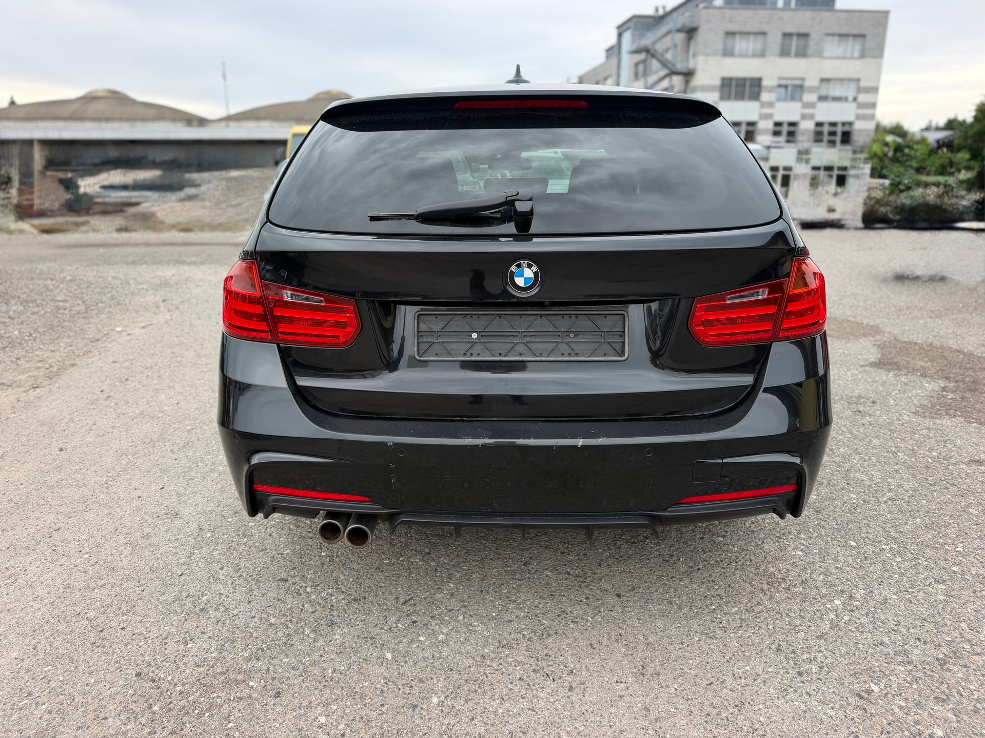 BMW 330d xDrive Touring Steptronic-image-5