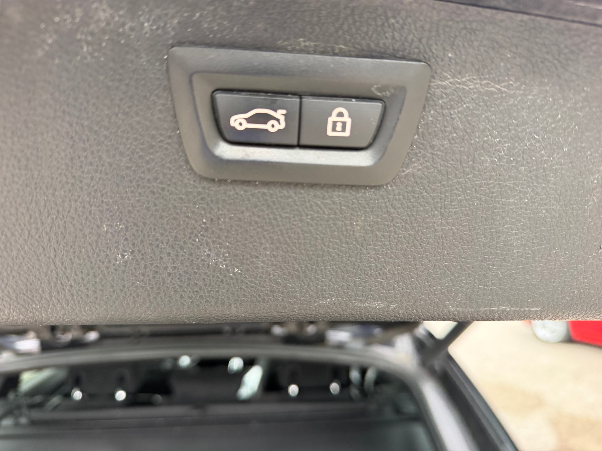 BMW 330d xDrive Touring Steptronic-image-9