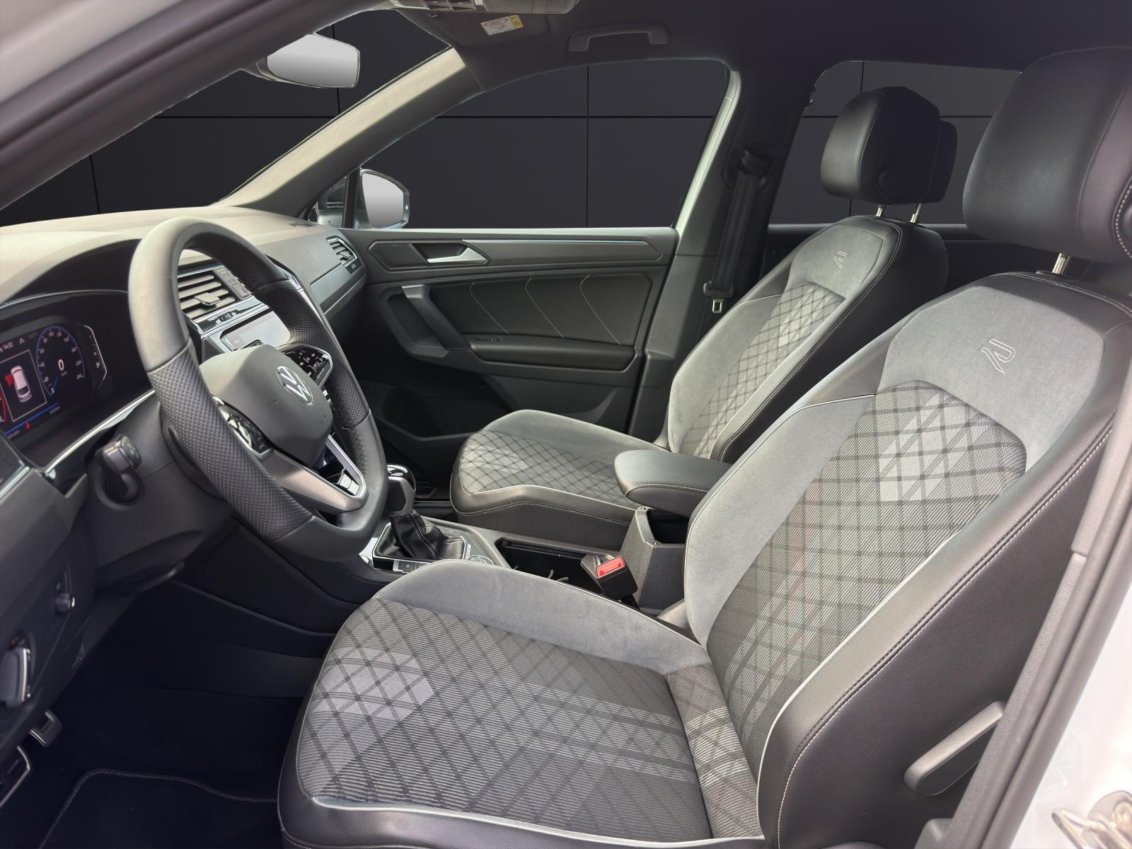 VW Tiguan 2.0 TSI R-Line DSG-image-1