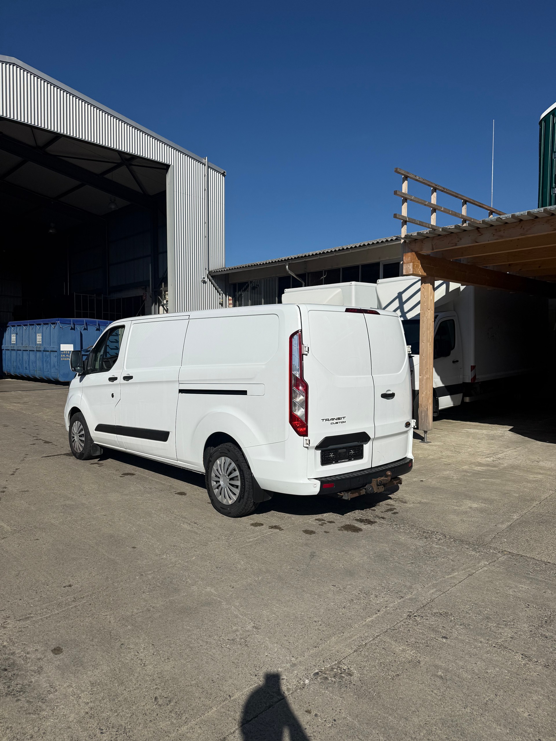 FORD Transit Custom Van 340 L2H1 Limited A-image-3