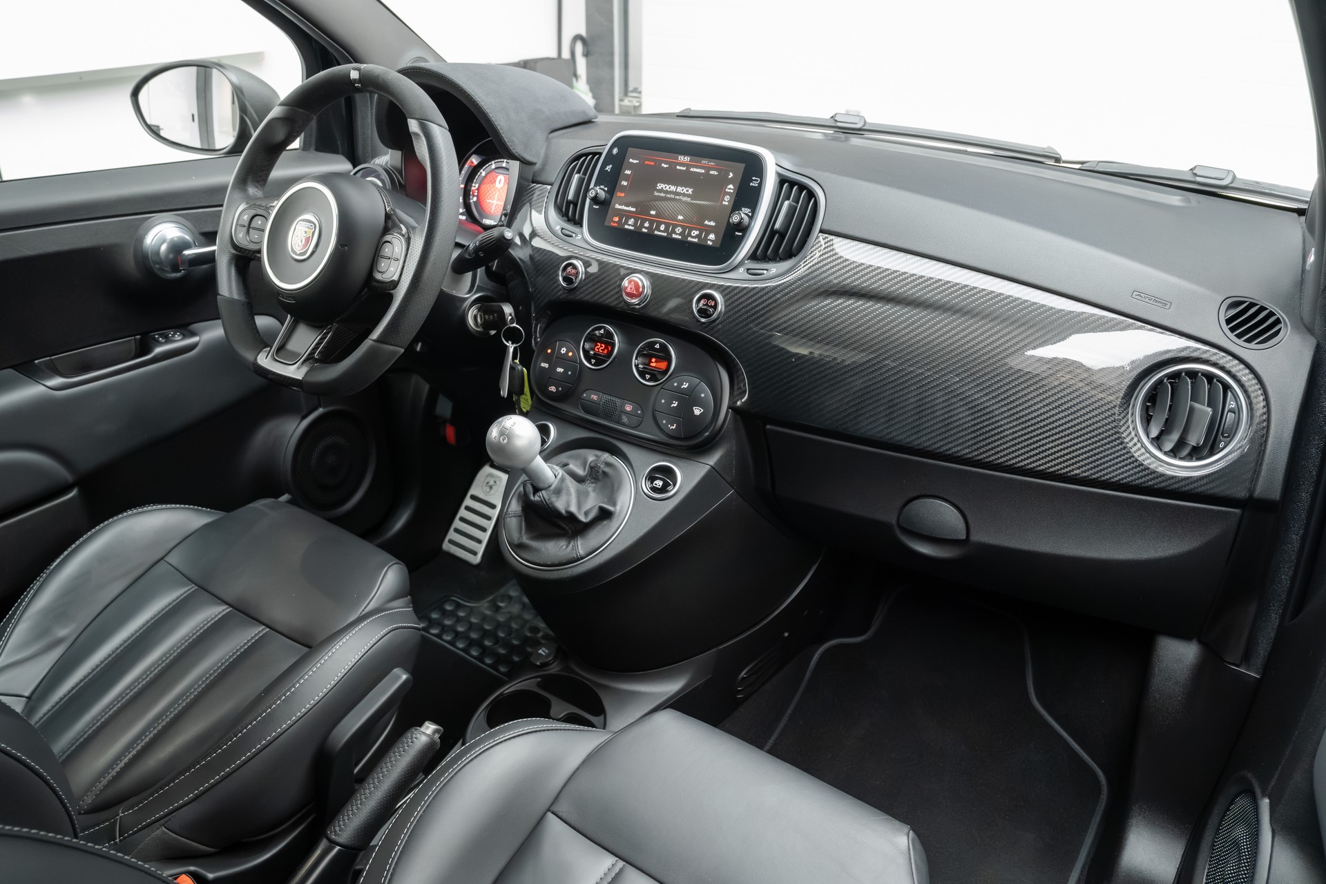 FIAT 595 1.4 Turbo Abarth Competizione 70th Anniv.-image-8