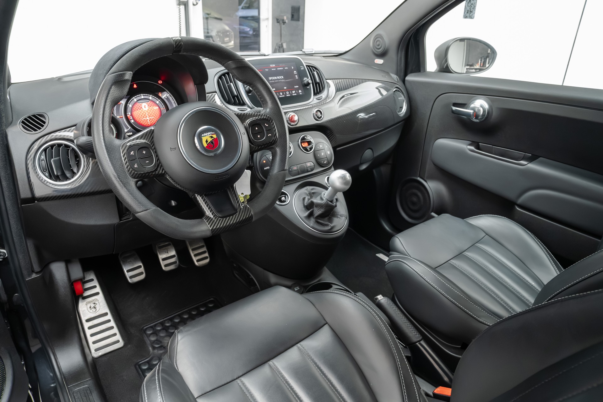 FIAT 595 1.4 Turbo Abarth Competizione 70th Anniv.-image-12