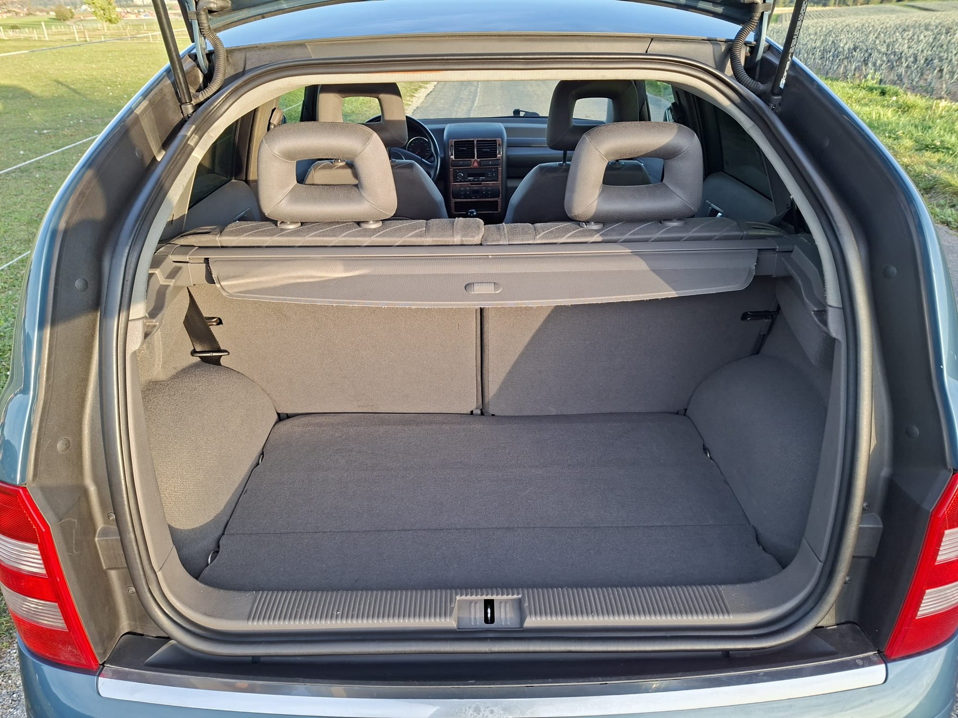 AUDI A2 1.4-image-14