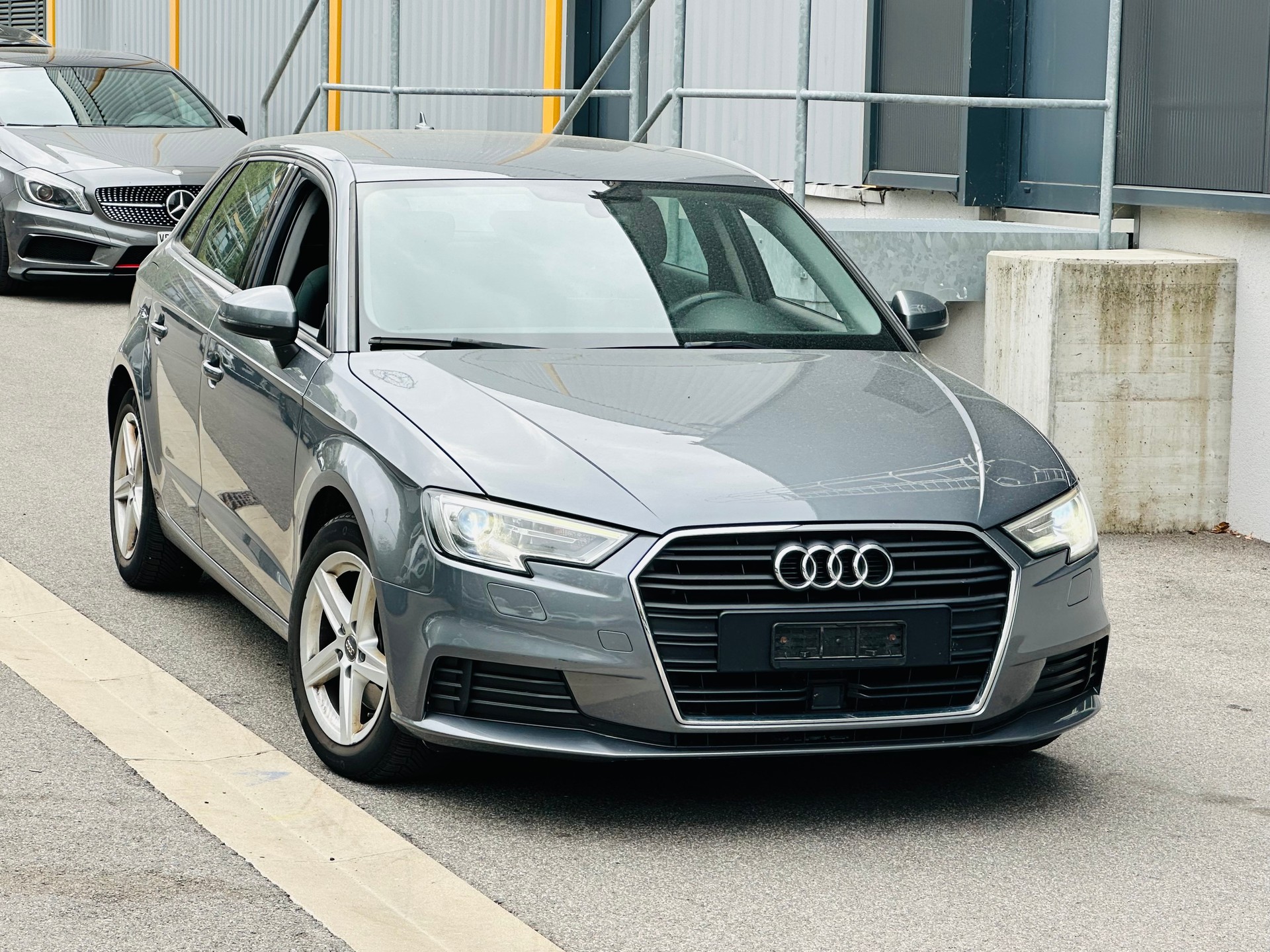 AUDI A3 Sportback 1.4 TFSI-image-2