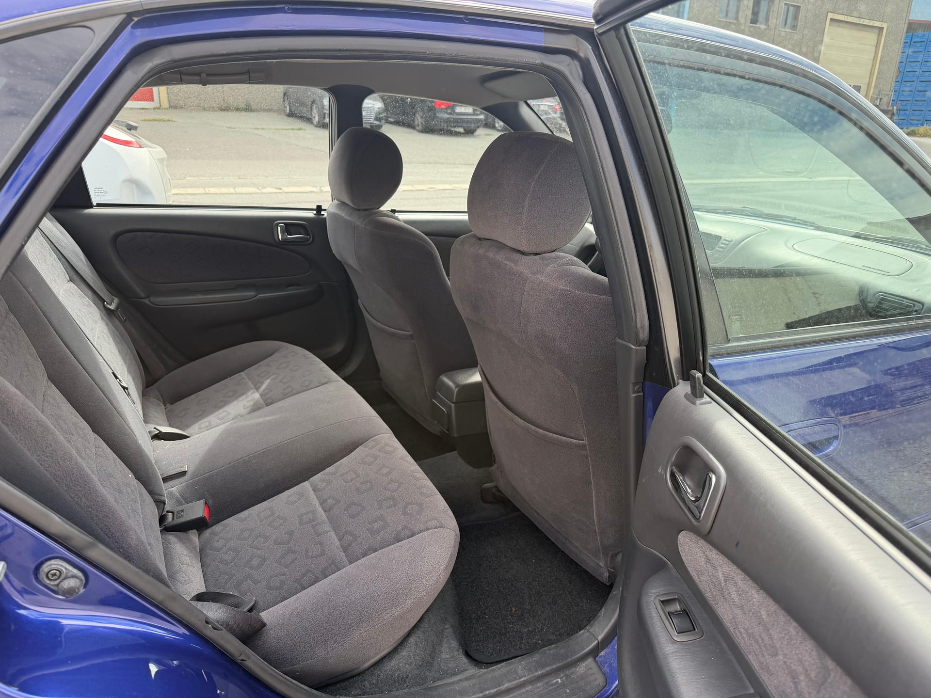 TOYOTA Corolla 1.6 Linea Sol plus-image-9