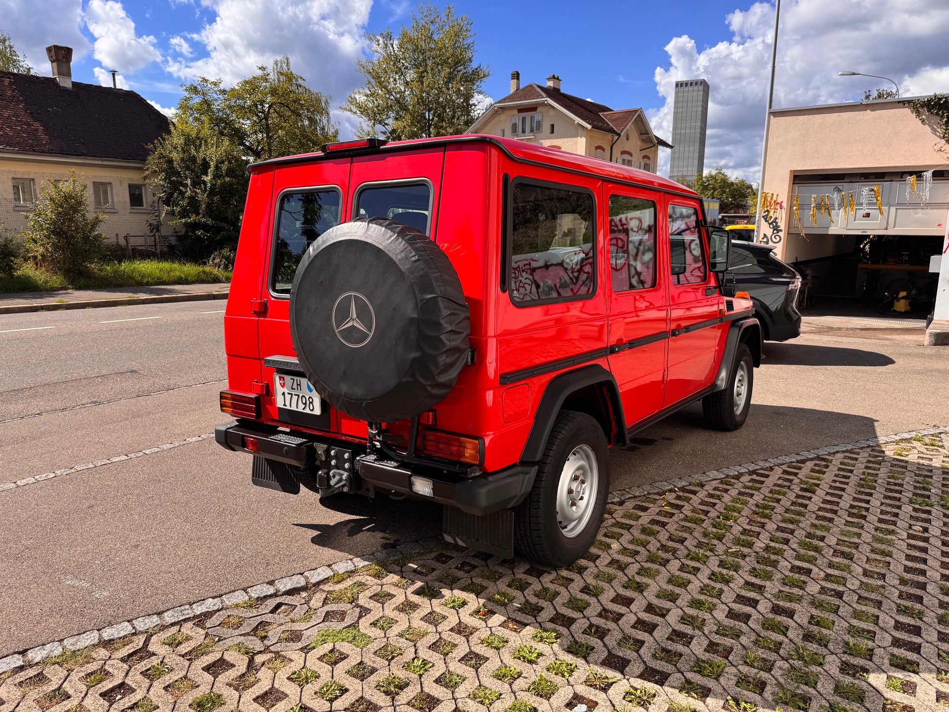 MERCEDES-BENZ Worker-image-10