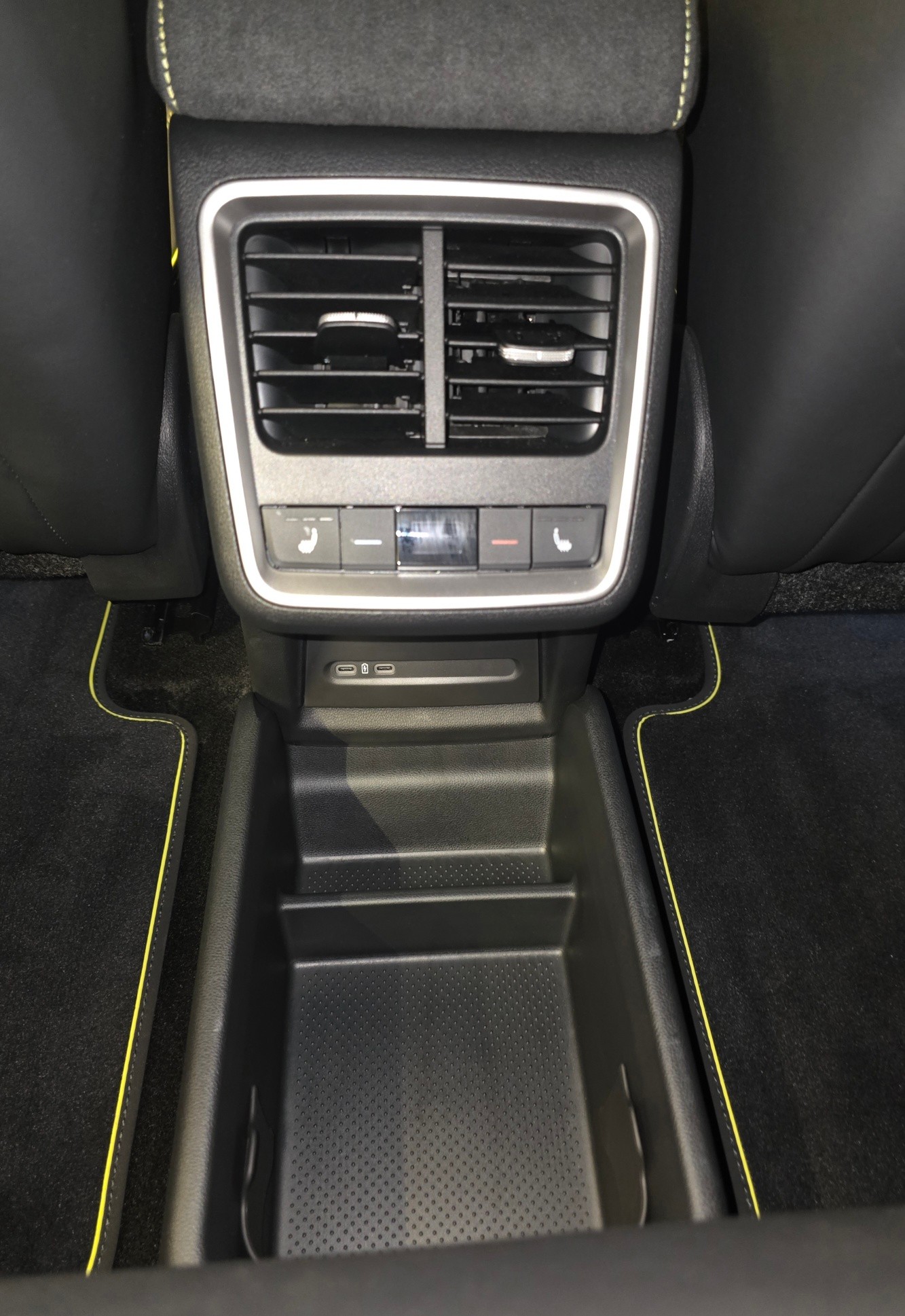 SKODA Elroq RS 4x4-image-10