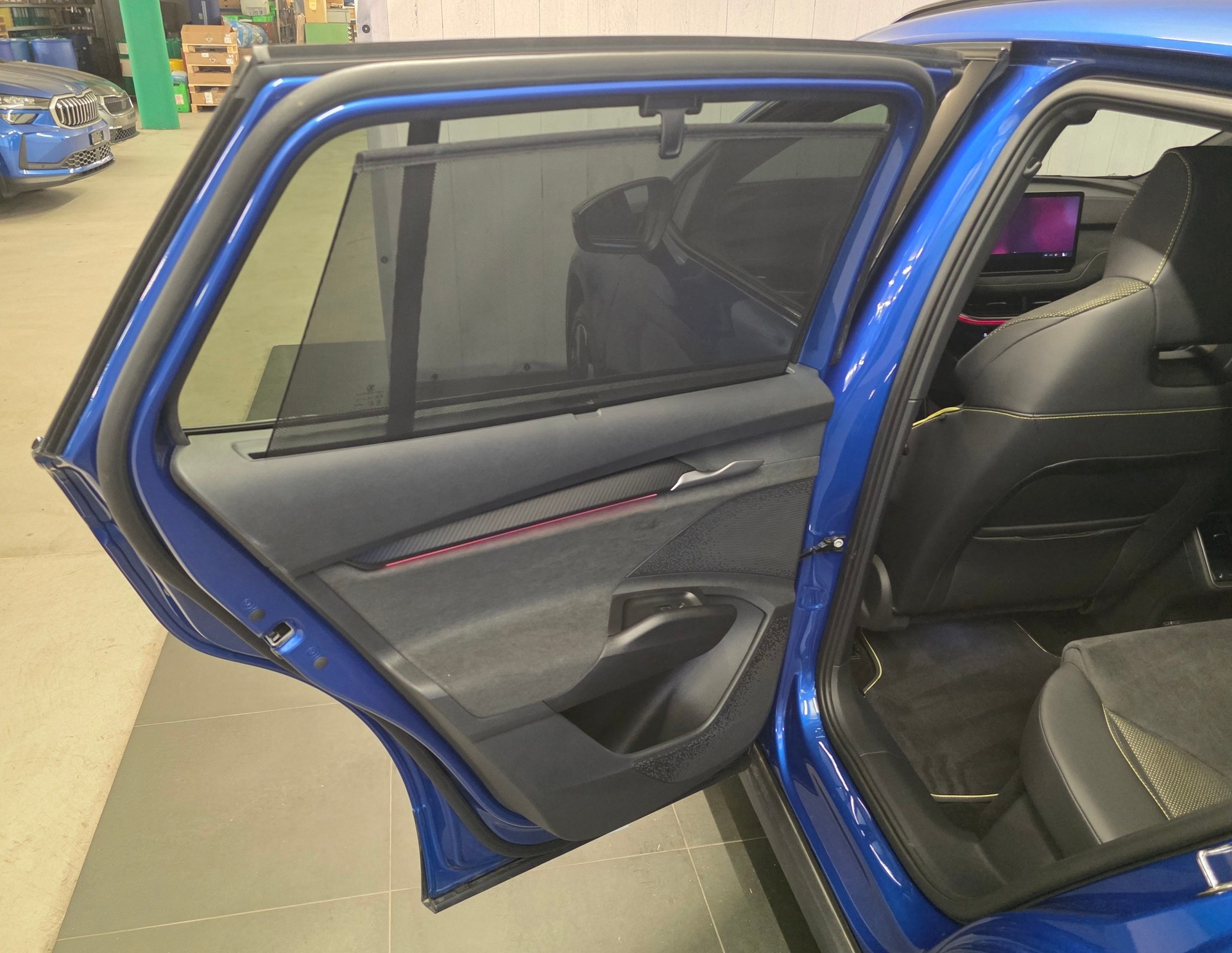 SKODA Elroq RS 4x4-image-8