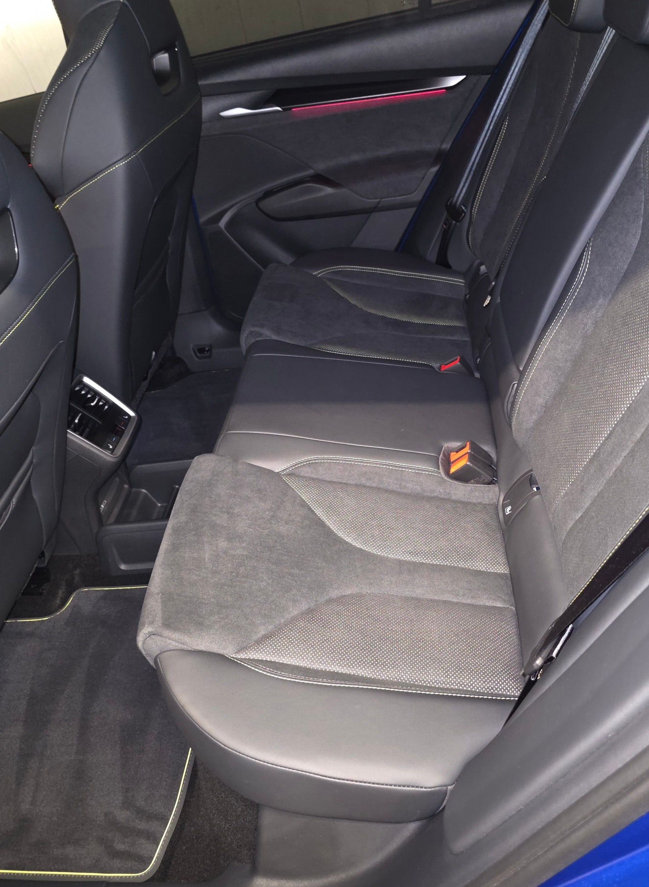 SKODA Elroq RS 4x4-image-9